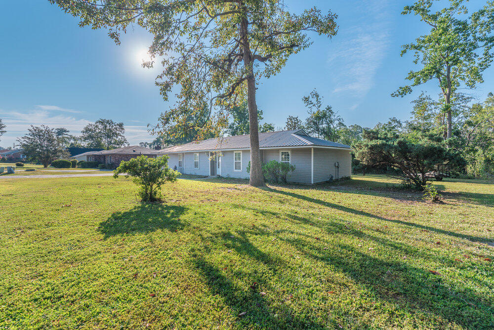 002_4042_fairfax_st_002_911