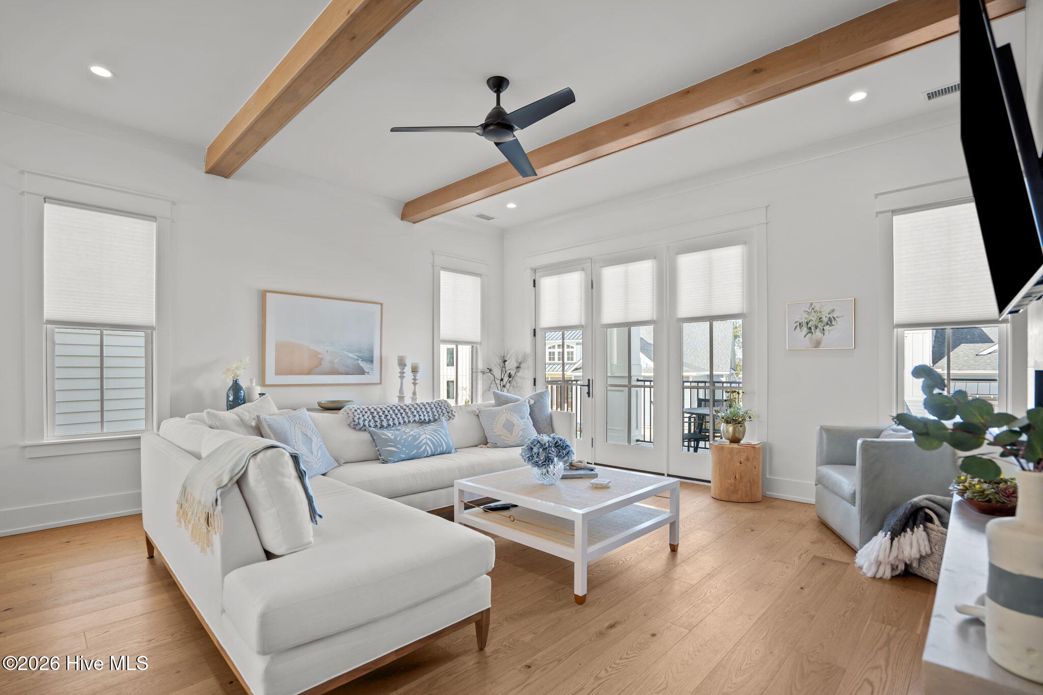 100552762 | Photo 30