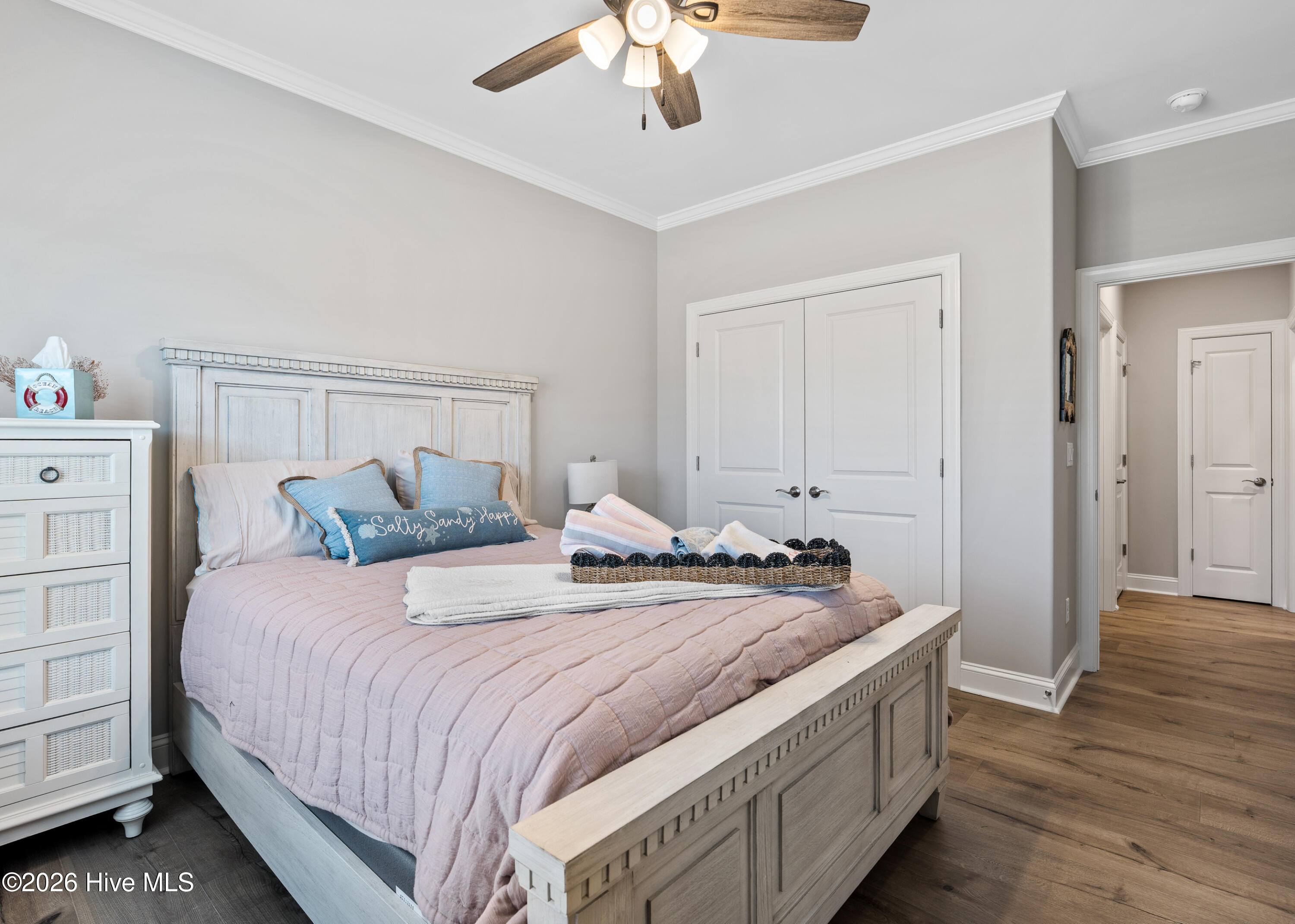 100547425 | Photo 37