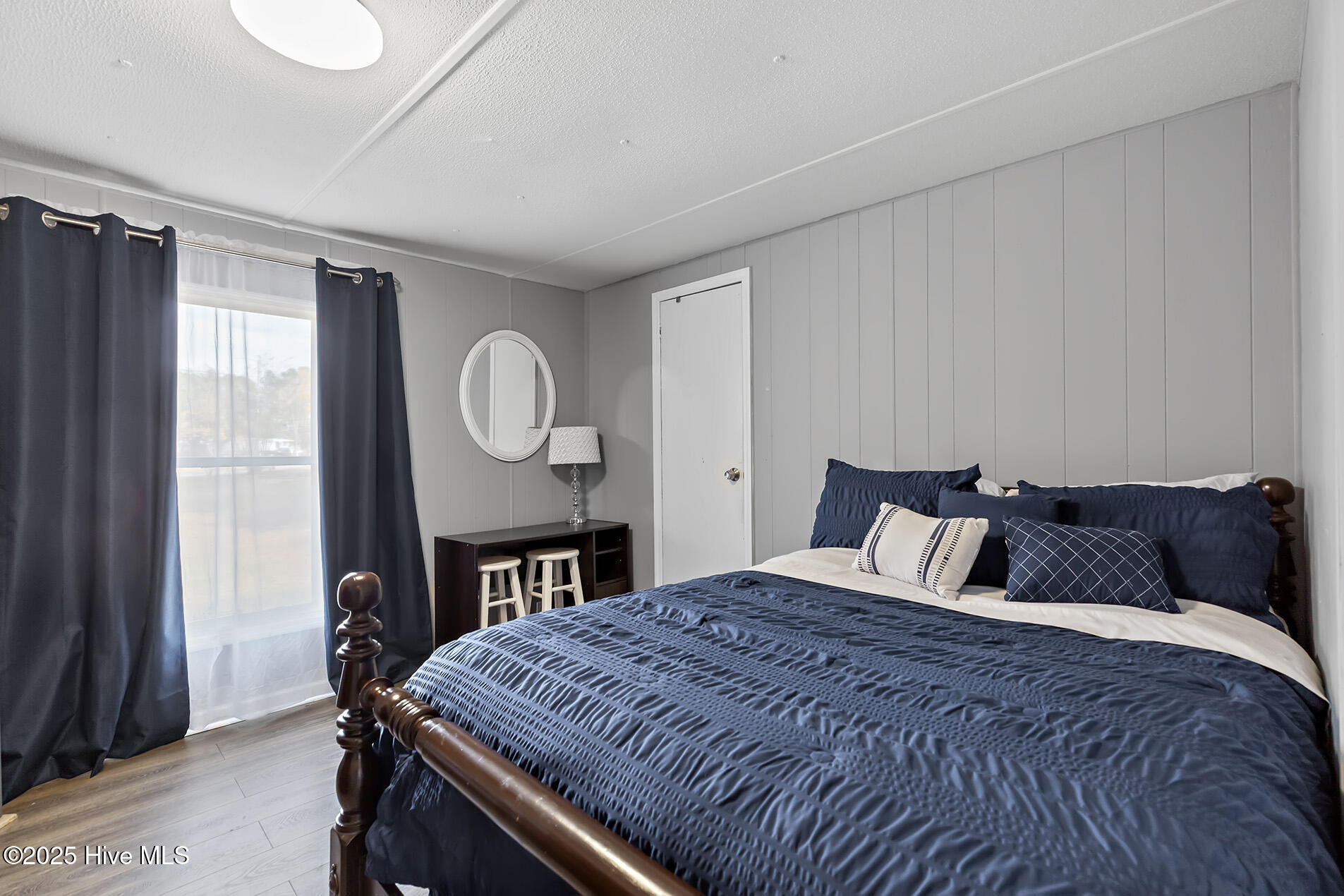 100544920 | Photo 26