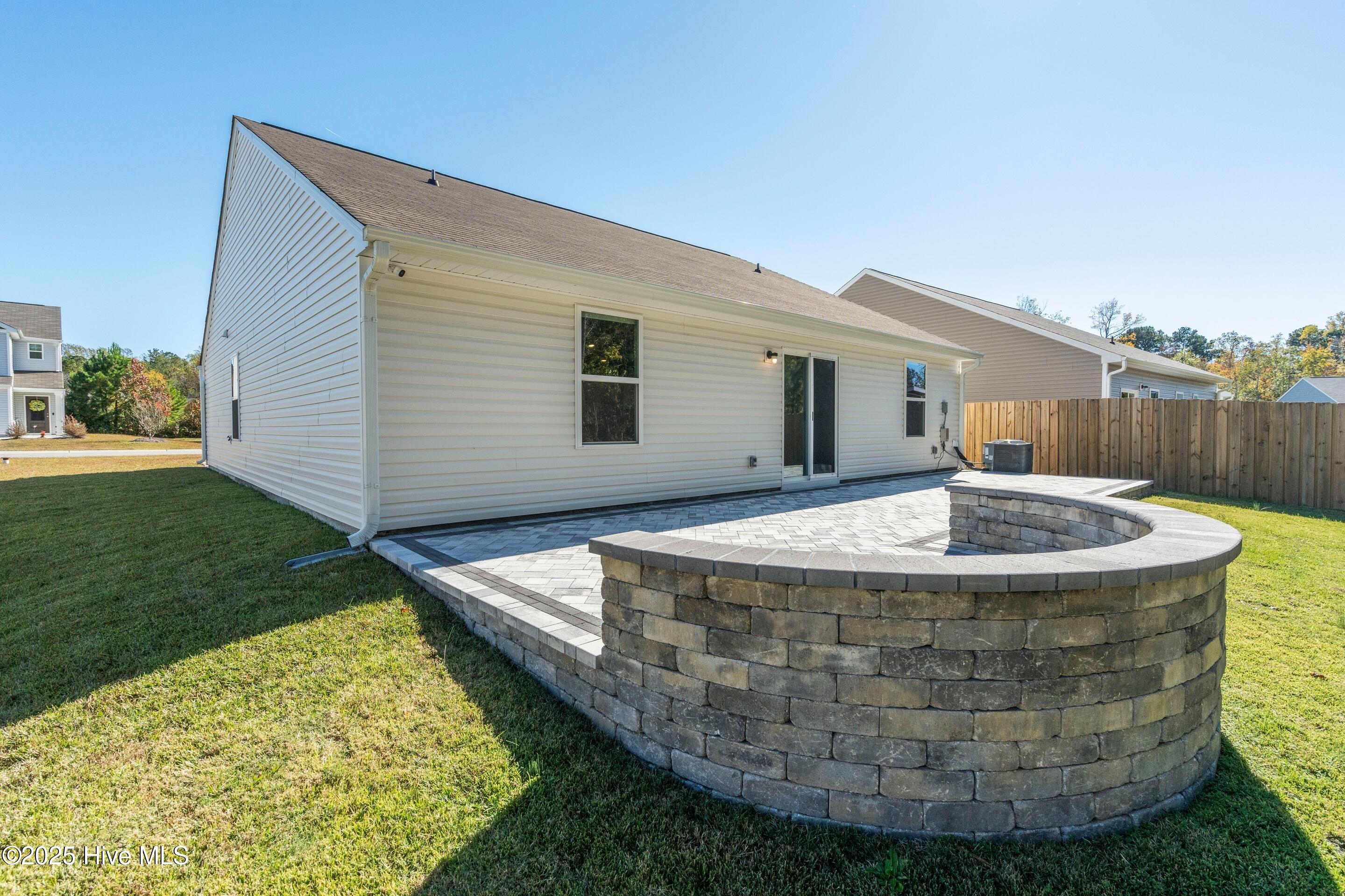 100539921 | Photo 27