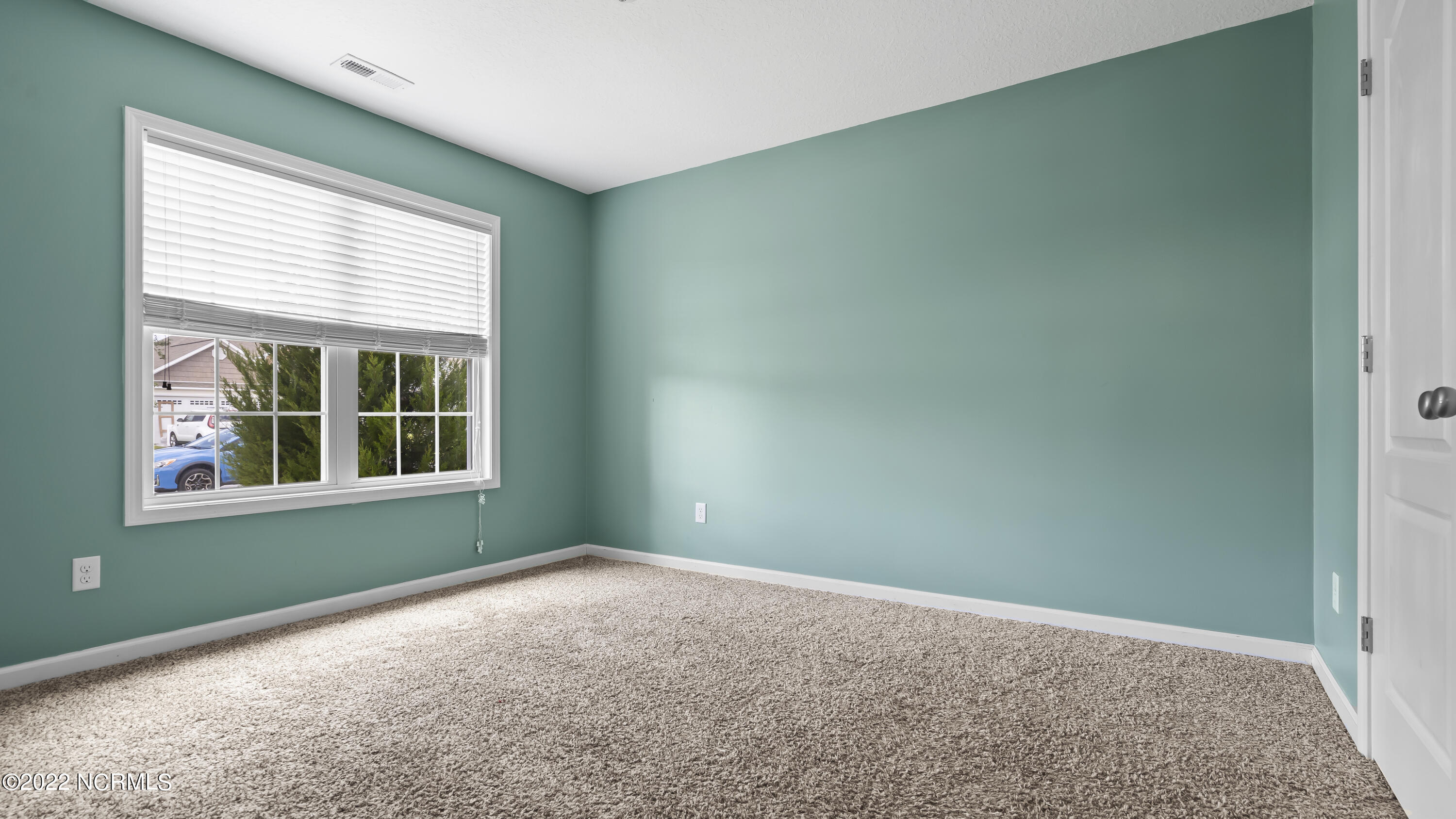 100566644 | Photo 24