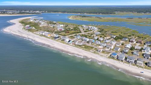 100510345 | Photo 51