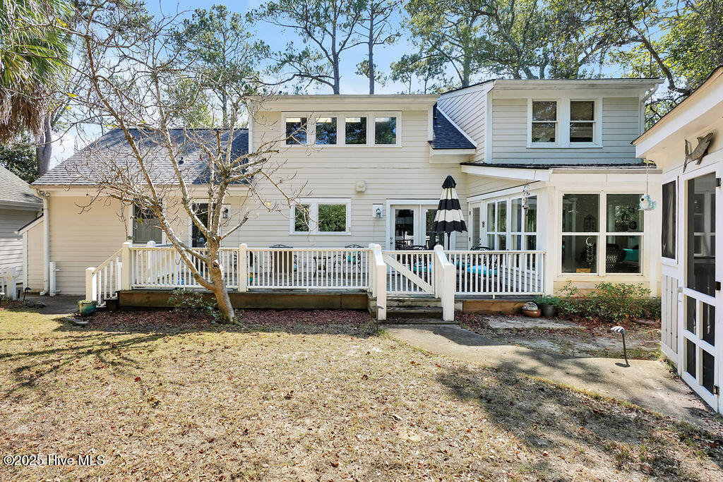 100533114 | Photo 35