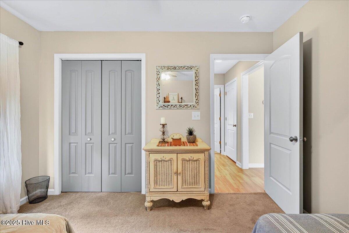 100530290 | Photo 29