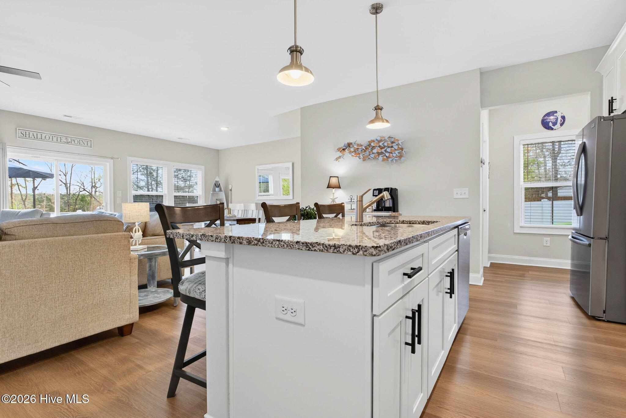 100564631 | Photo 12