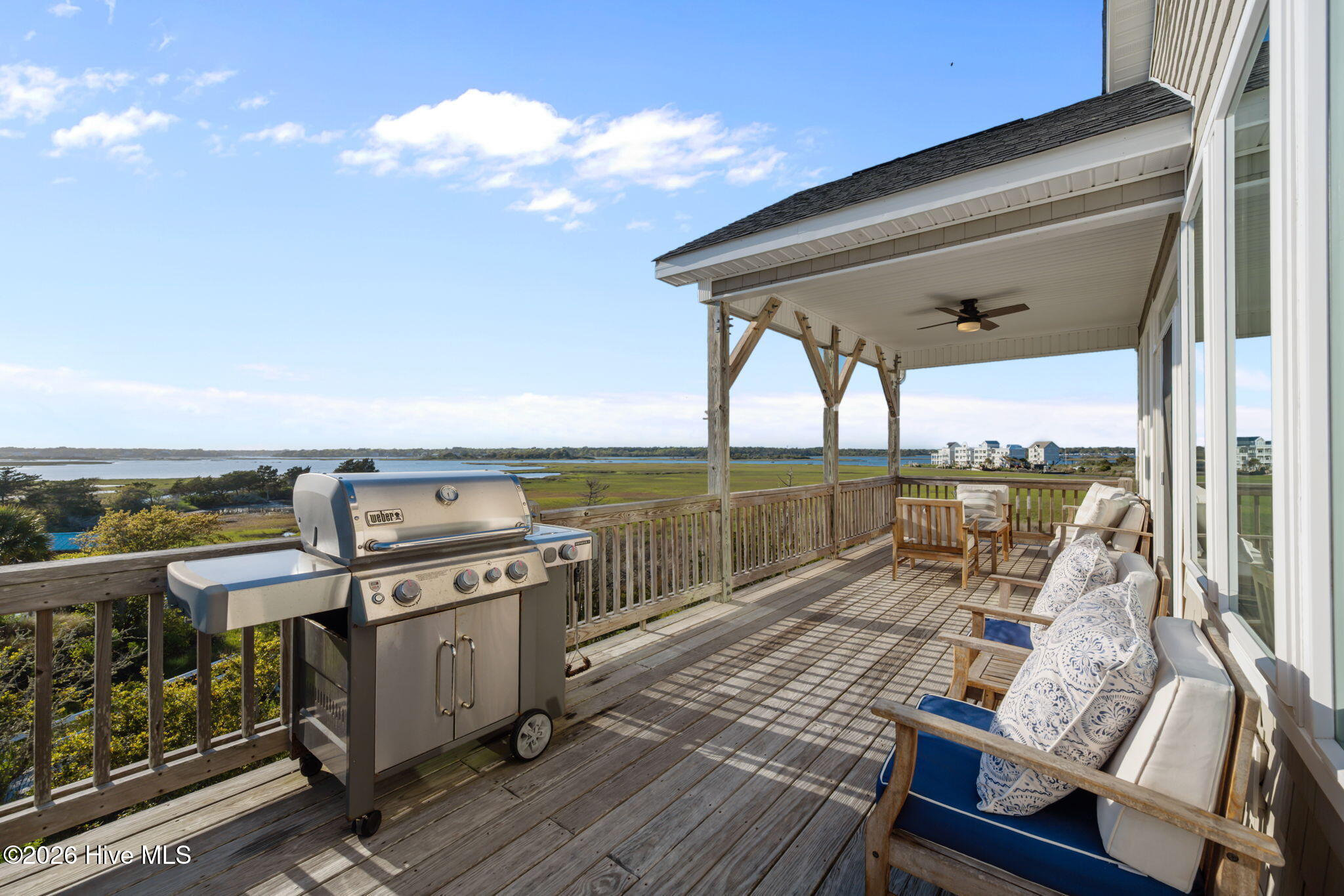 331 Oceanaire Lane, Surf City, NC, 28445