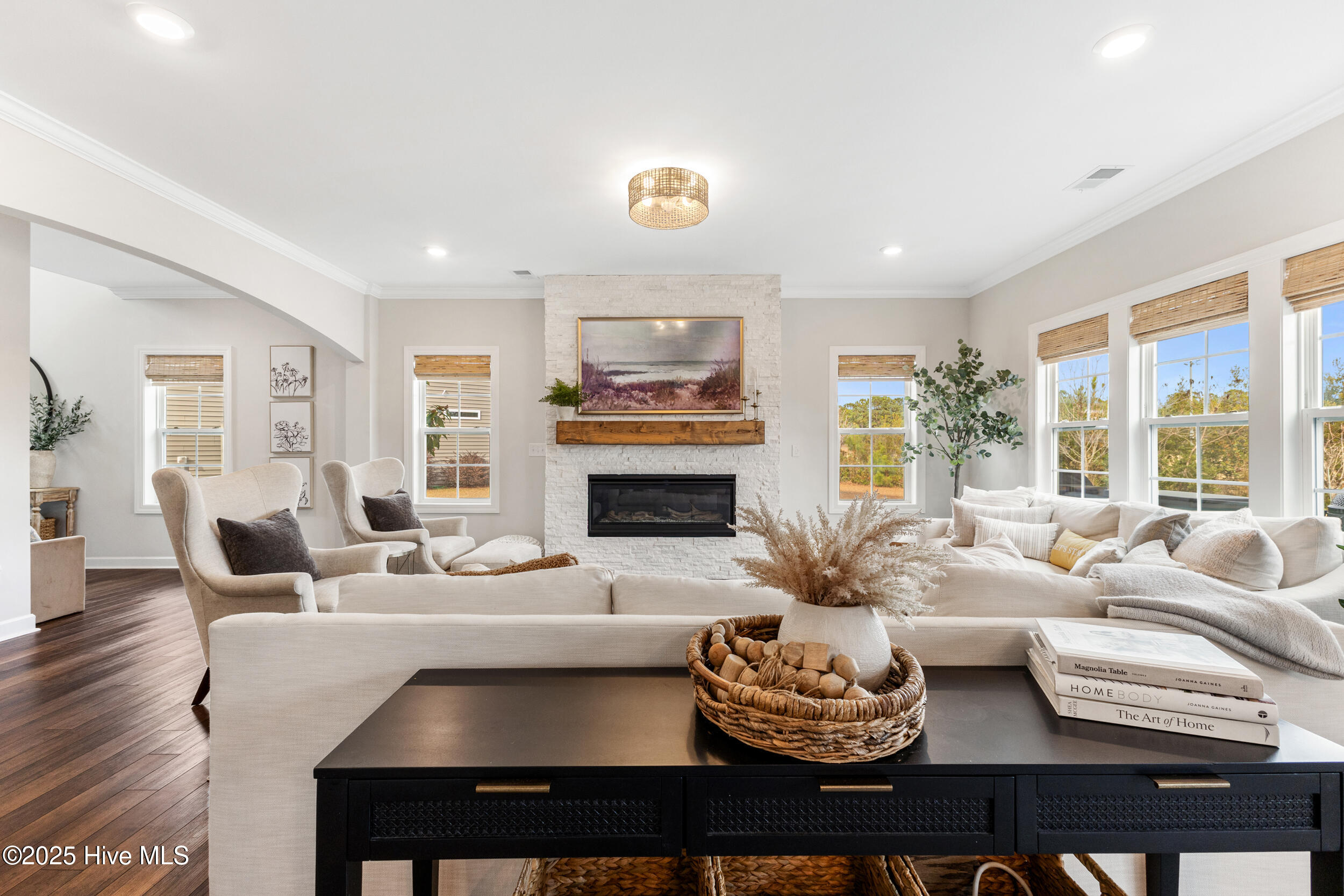 100546095 | Photo 21