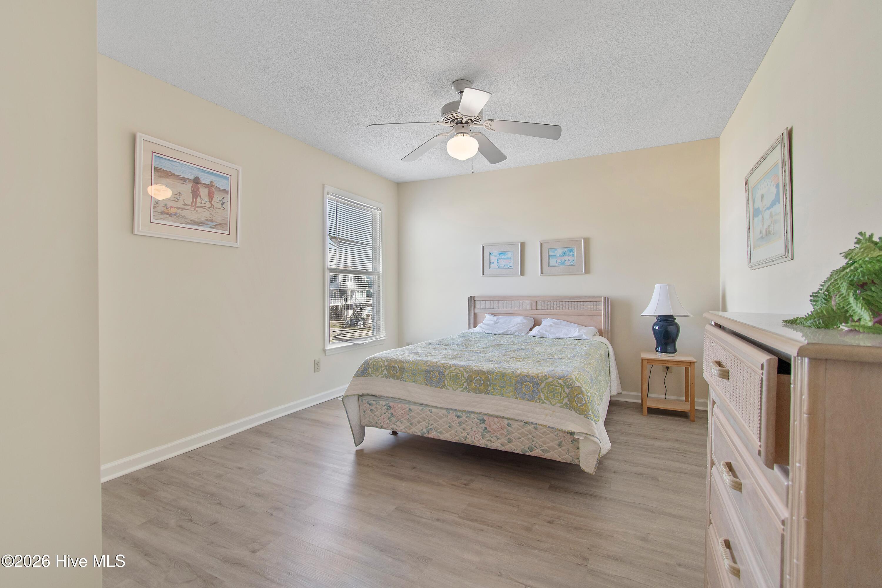 100558729 | Photo 20