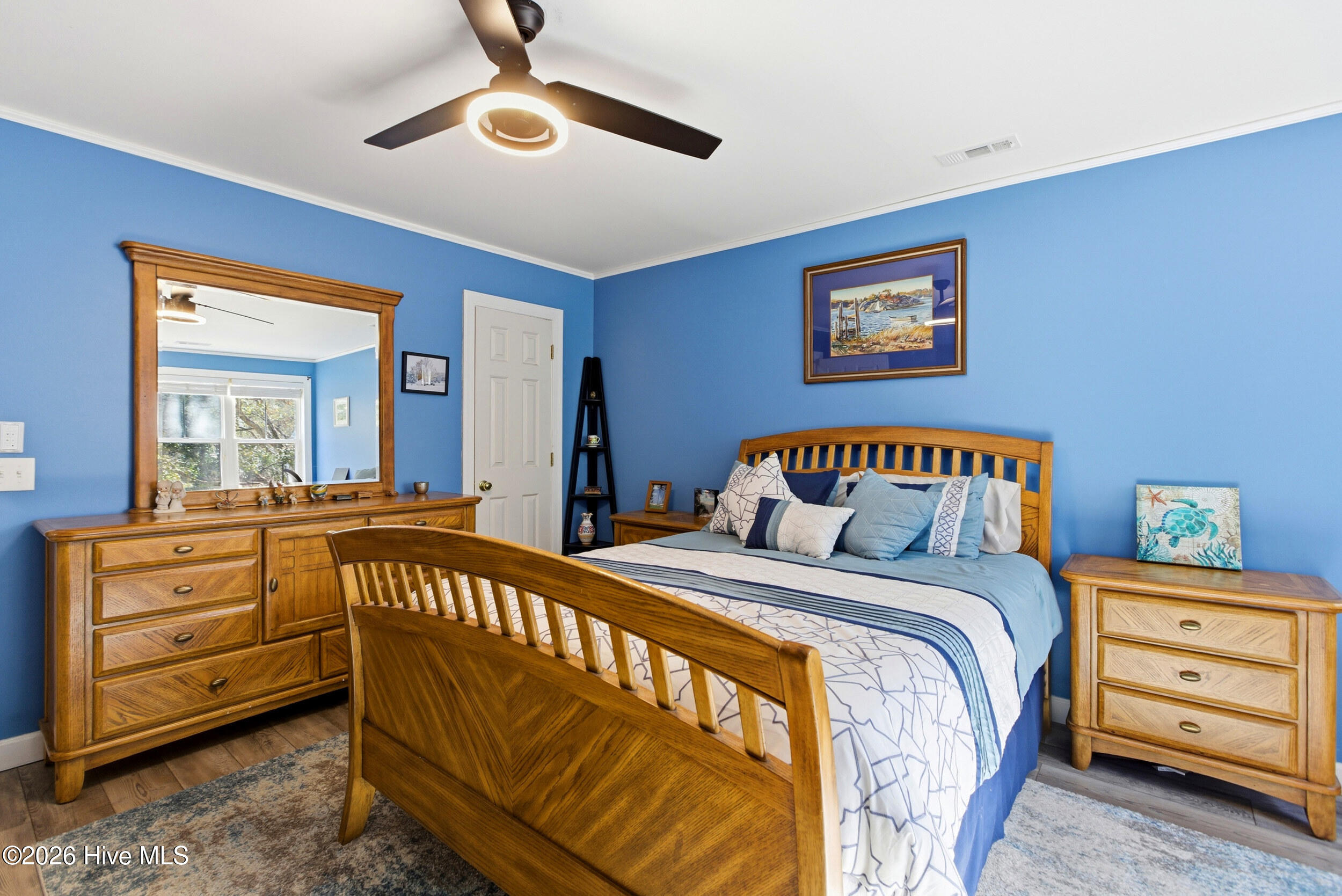 100552075 | Photo 18