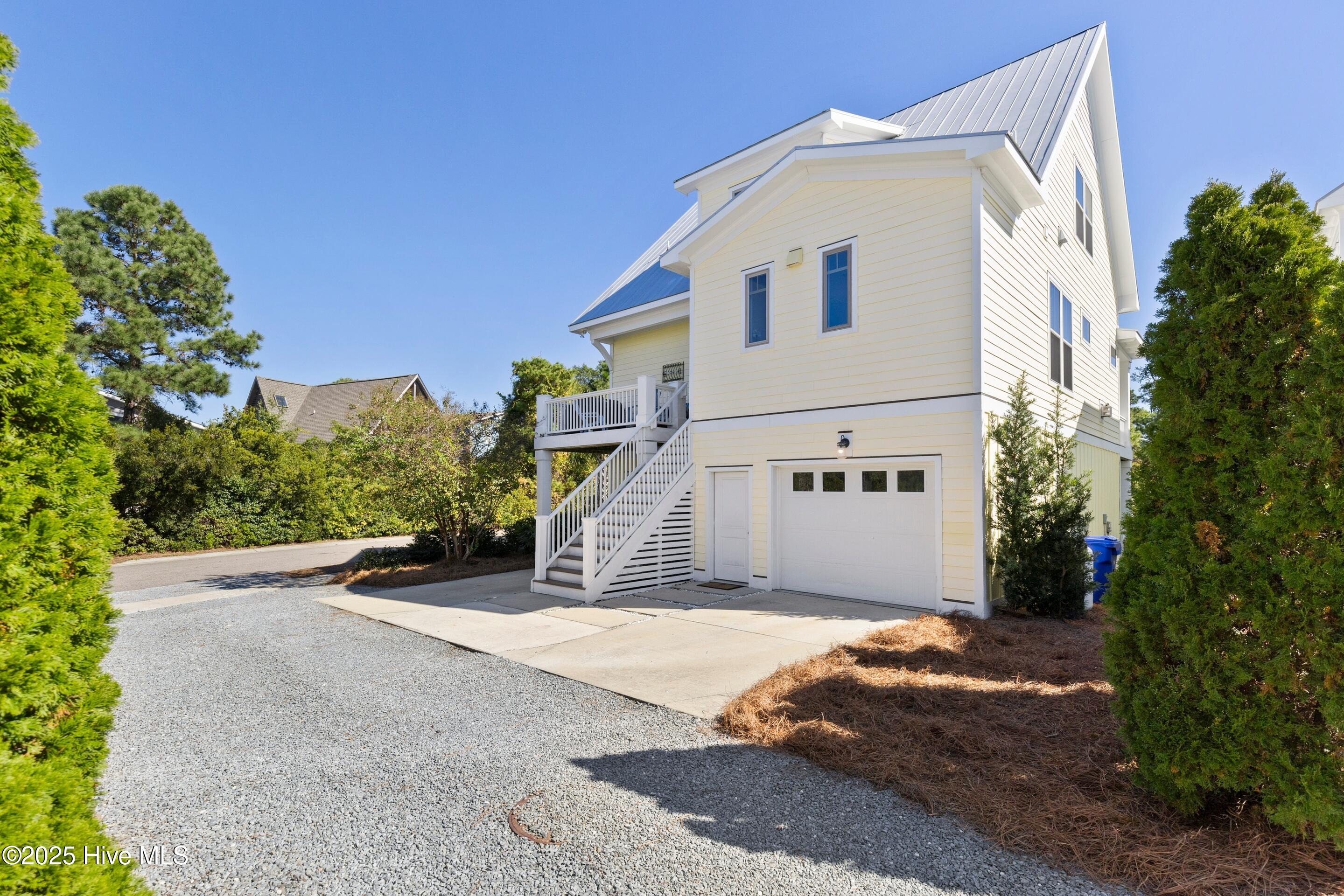 100536198 | Photo 10