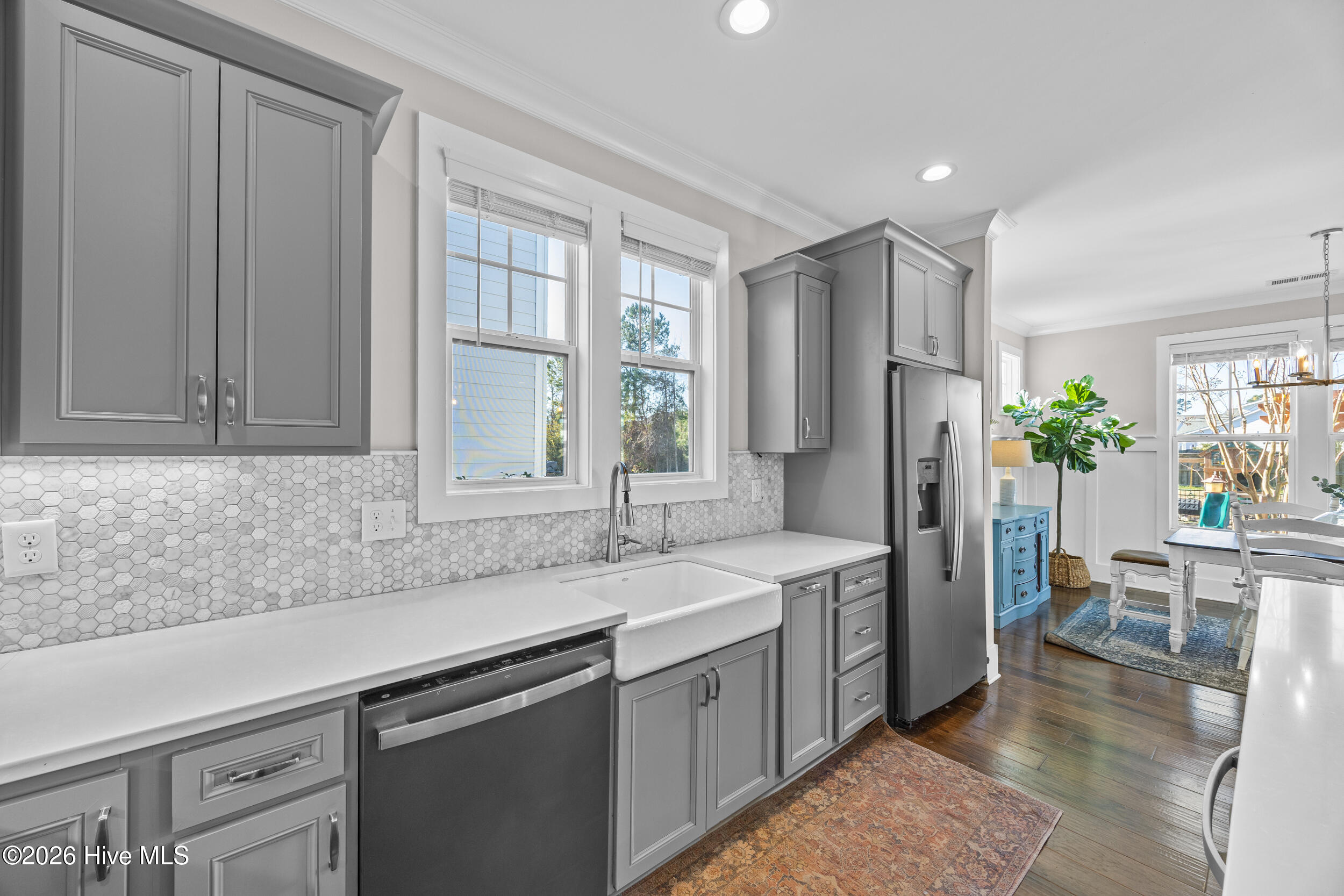 100551925 | Photo 10