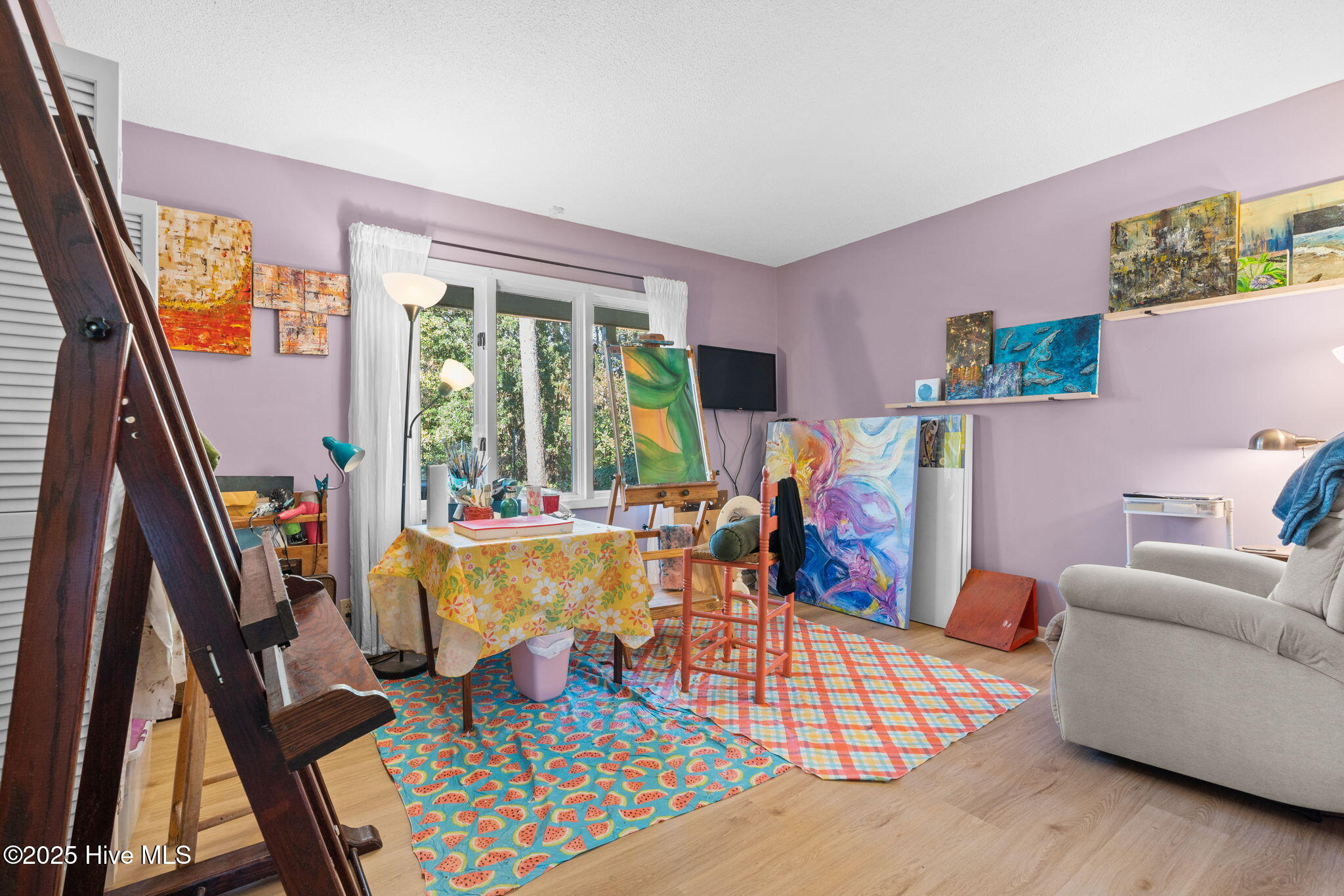 100544236 | Photo 50