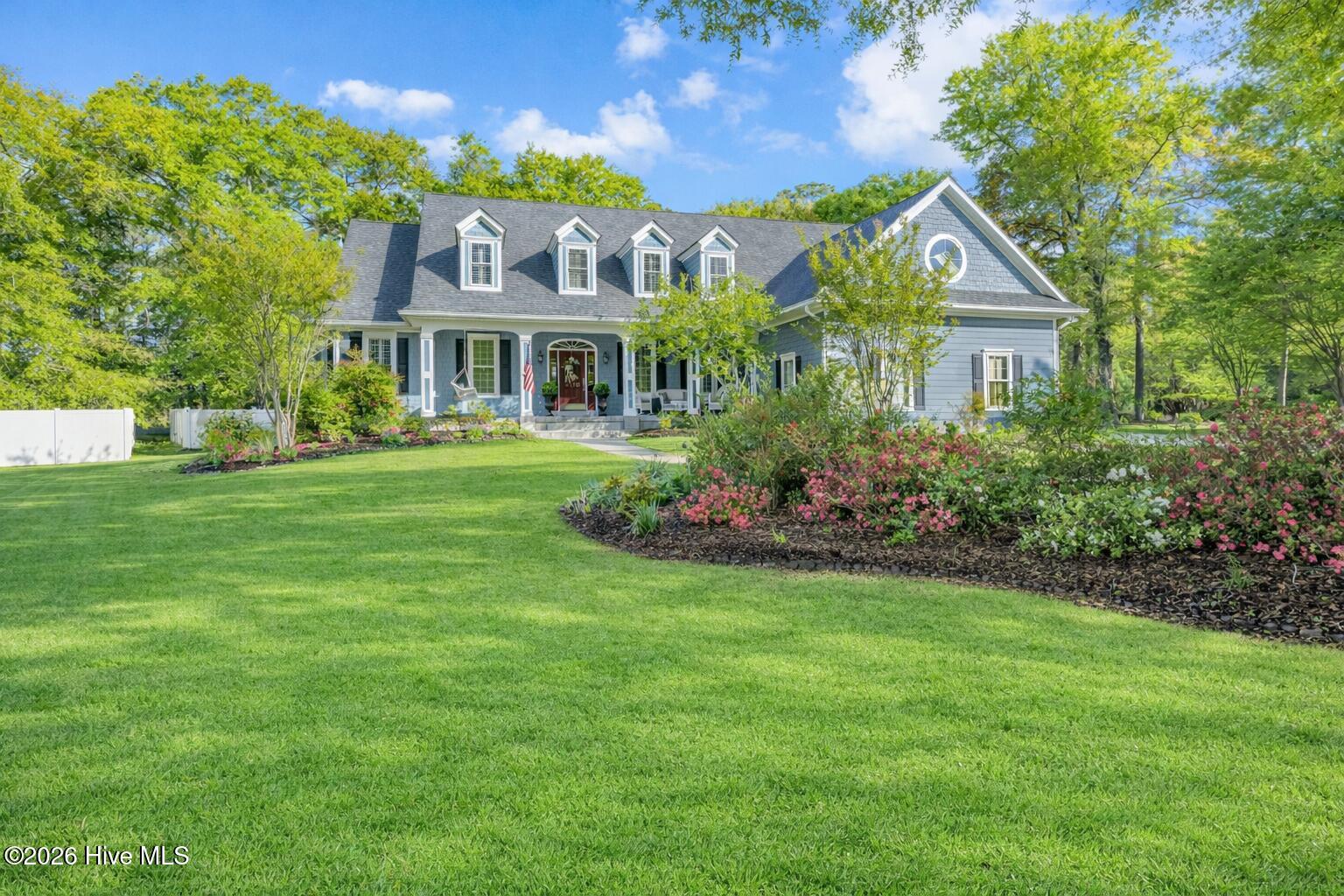 100567087 | Photo 108