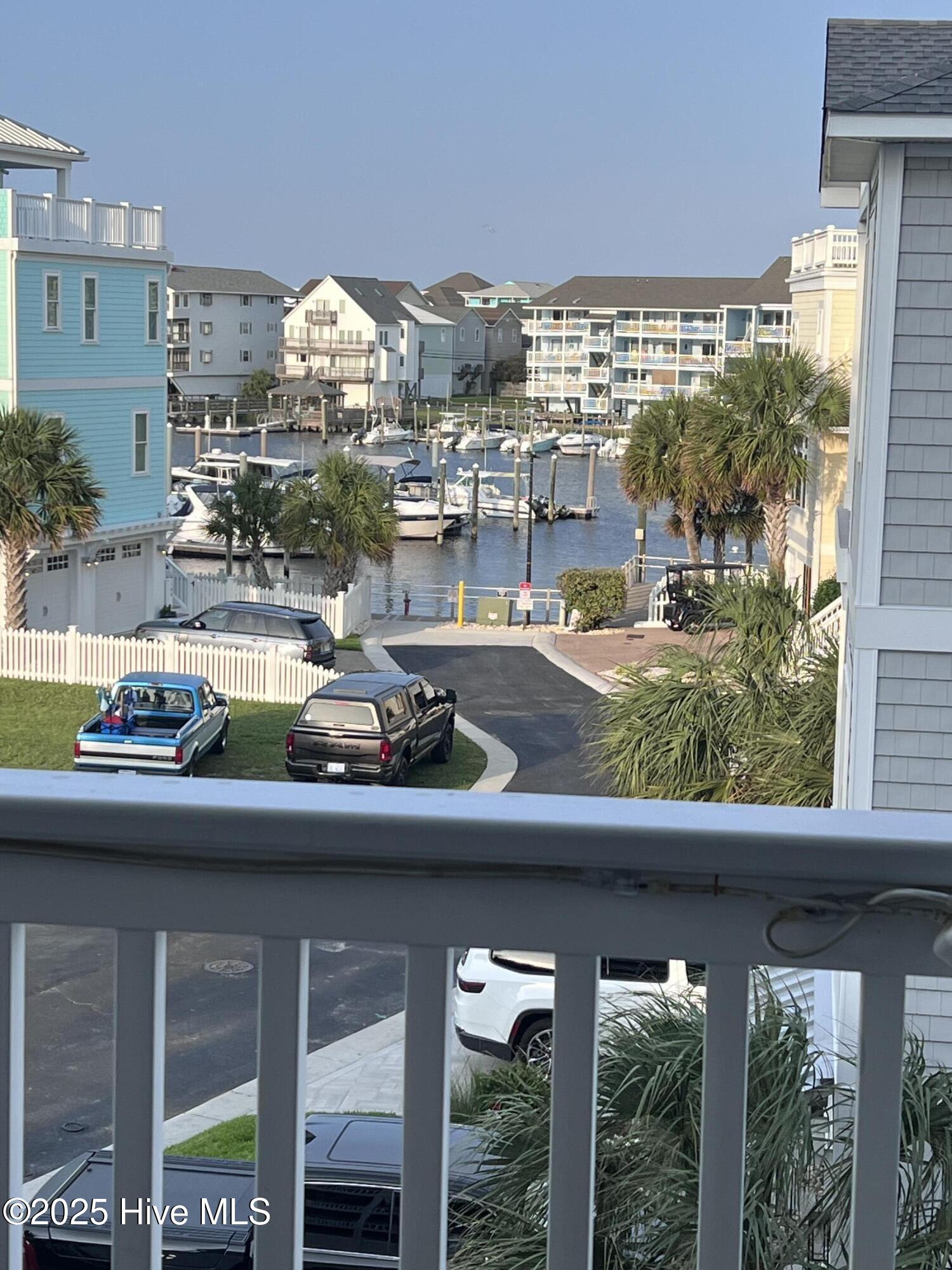 100543708 | Photo 19