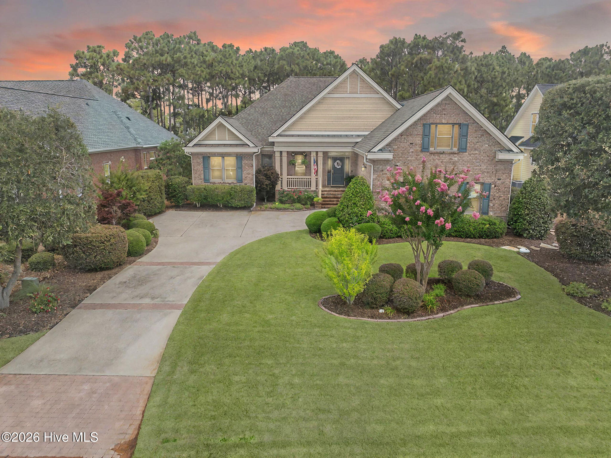 100548545 | Photo 73