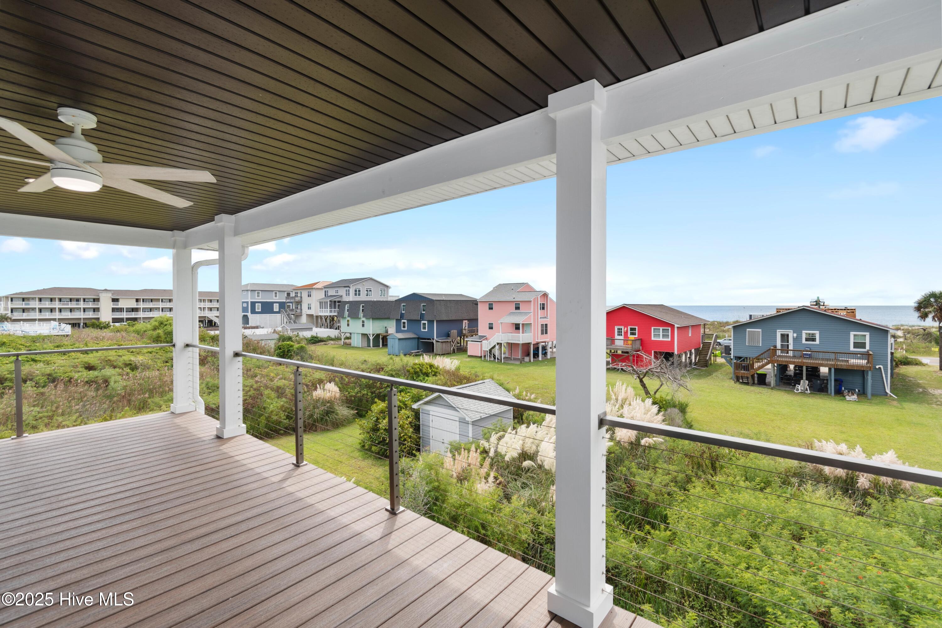 100549252 | Photo 44