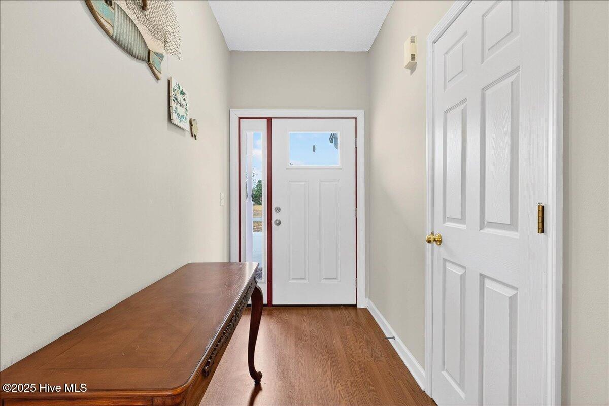 100543204 | Photo 44