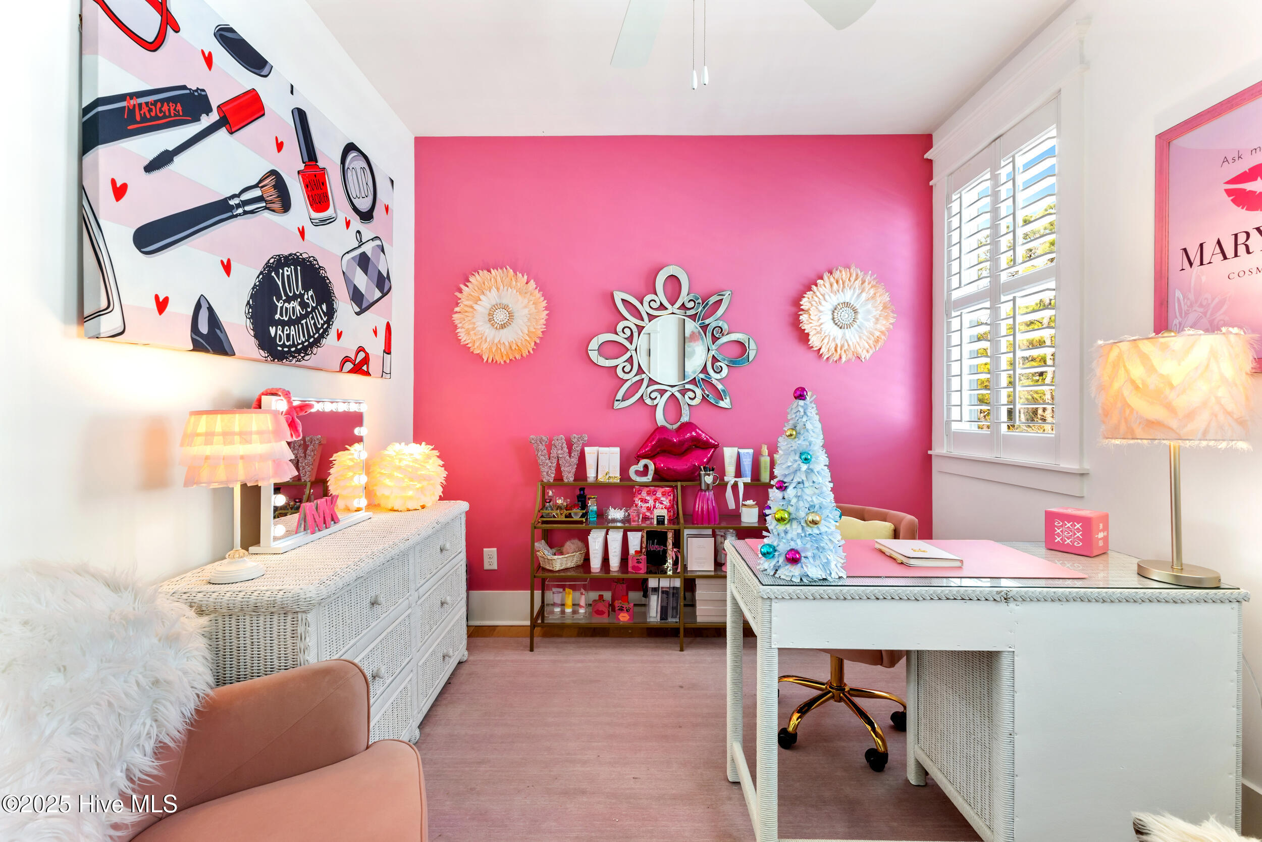 100543179 | Photo 41