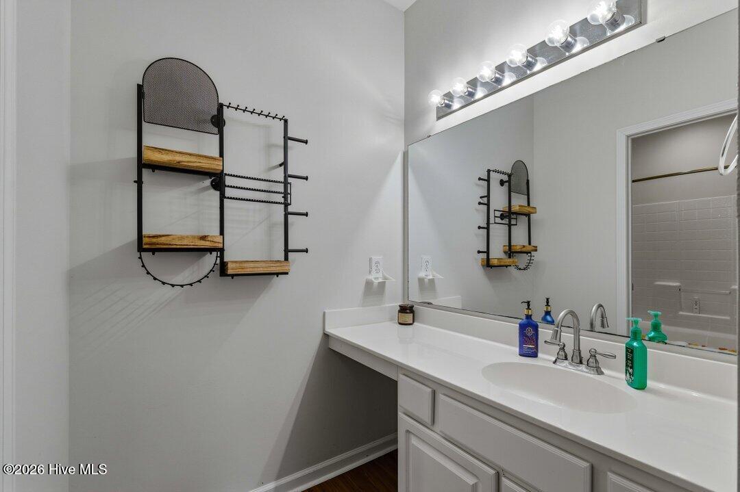 100528318 | Photo 20