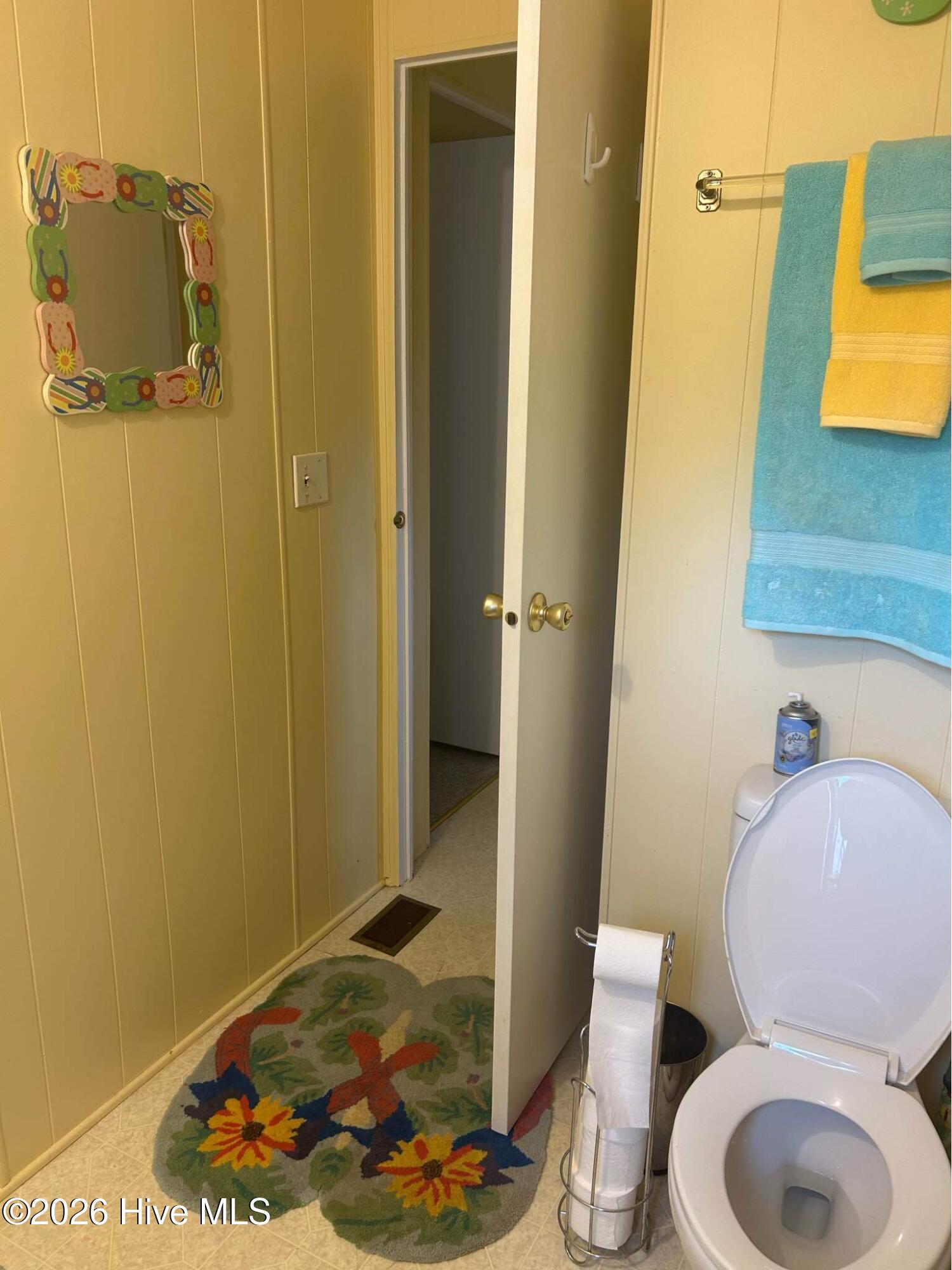 100562587 | Photo 17