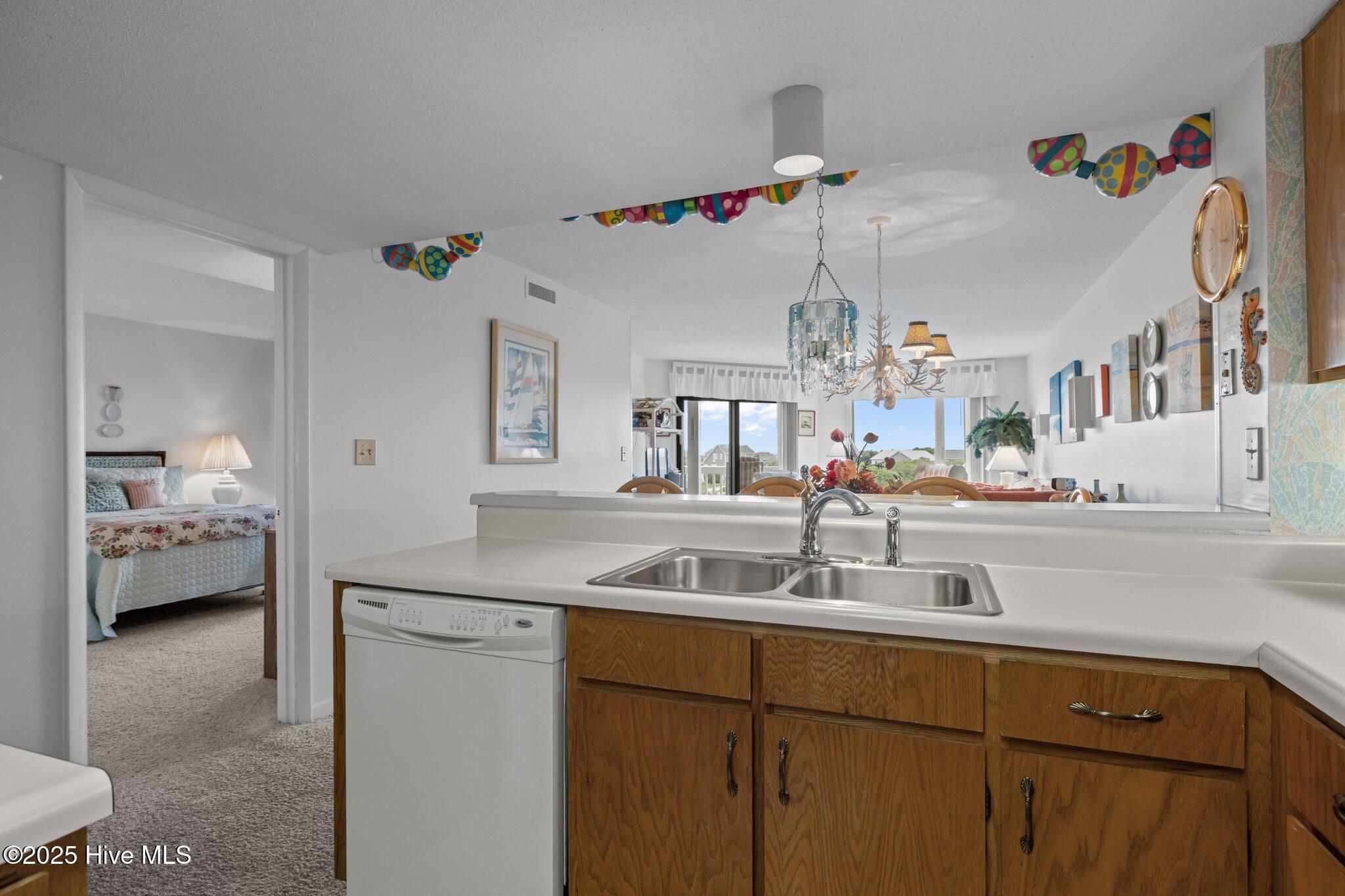 100513816 | Photo 22