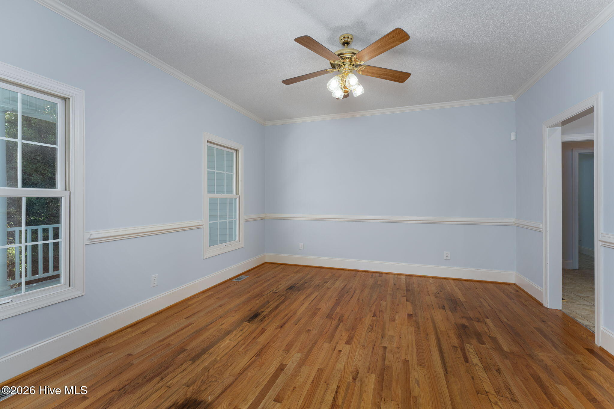 100552056 | Photo 16