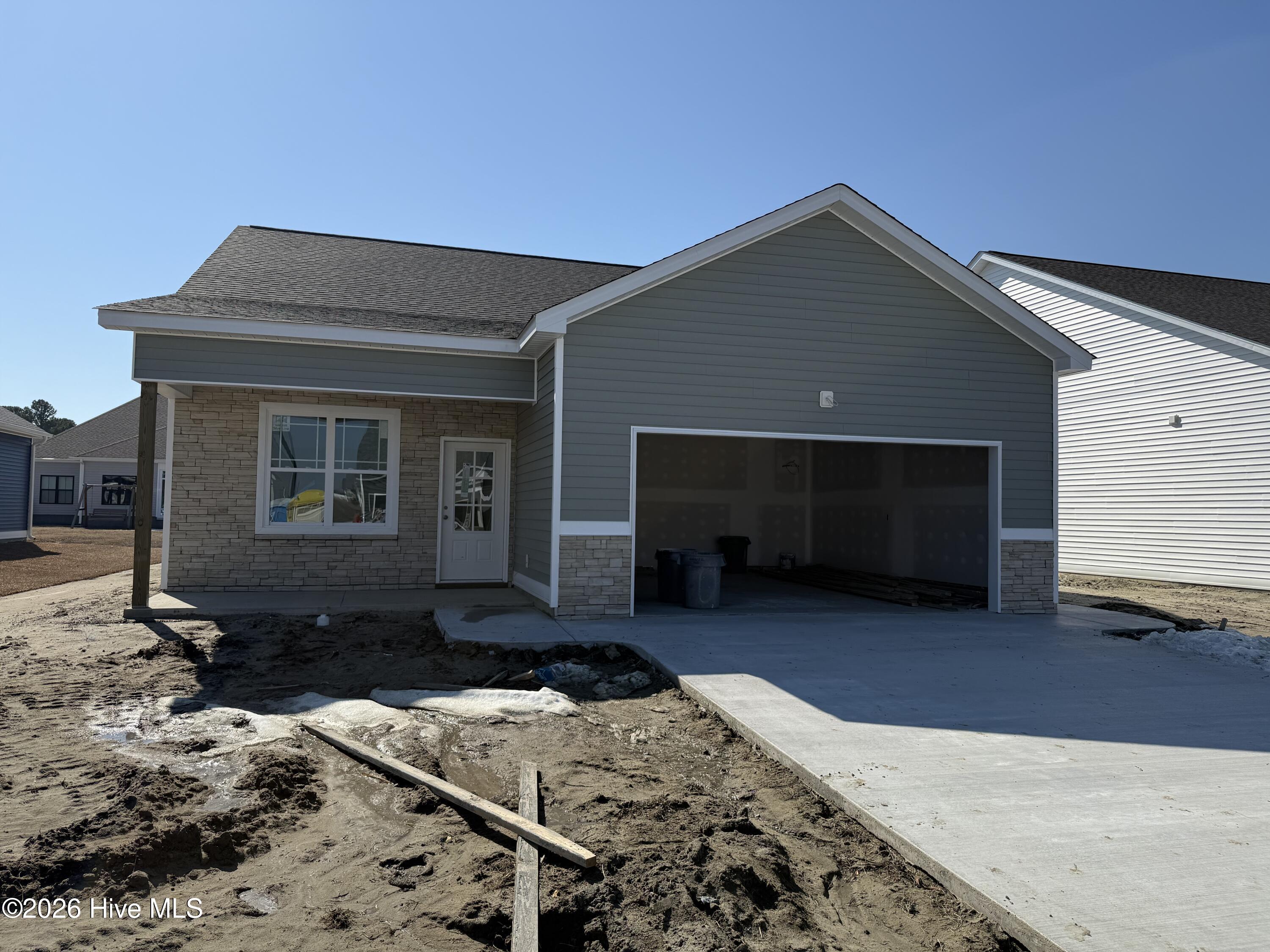 Homes for sale in Ayden, NC | 1024 Seven Iron Dr, Ayden, NC 28513 | MLS# 100516956