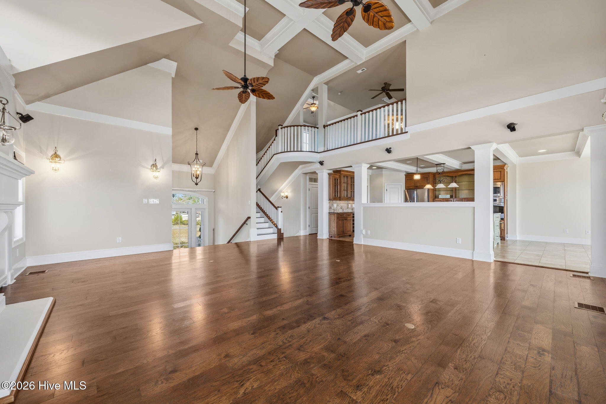 100561060 | Photo 11