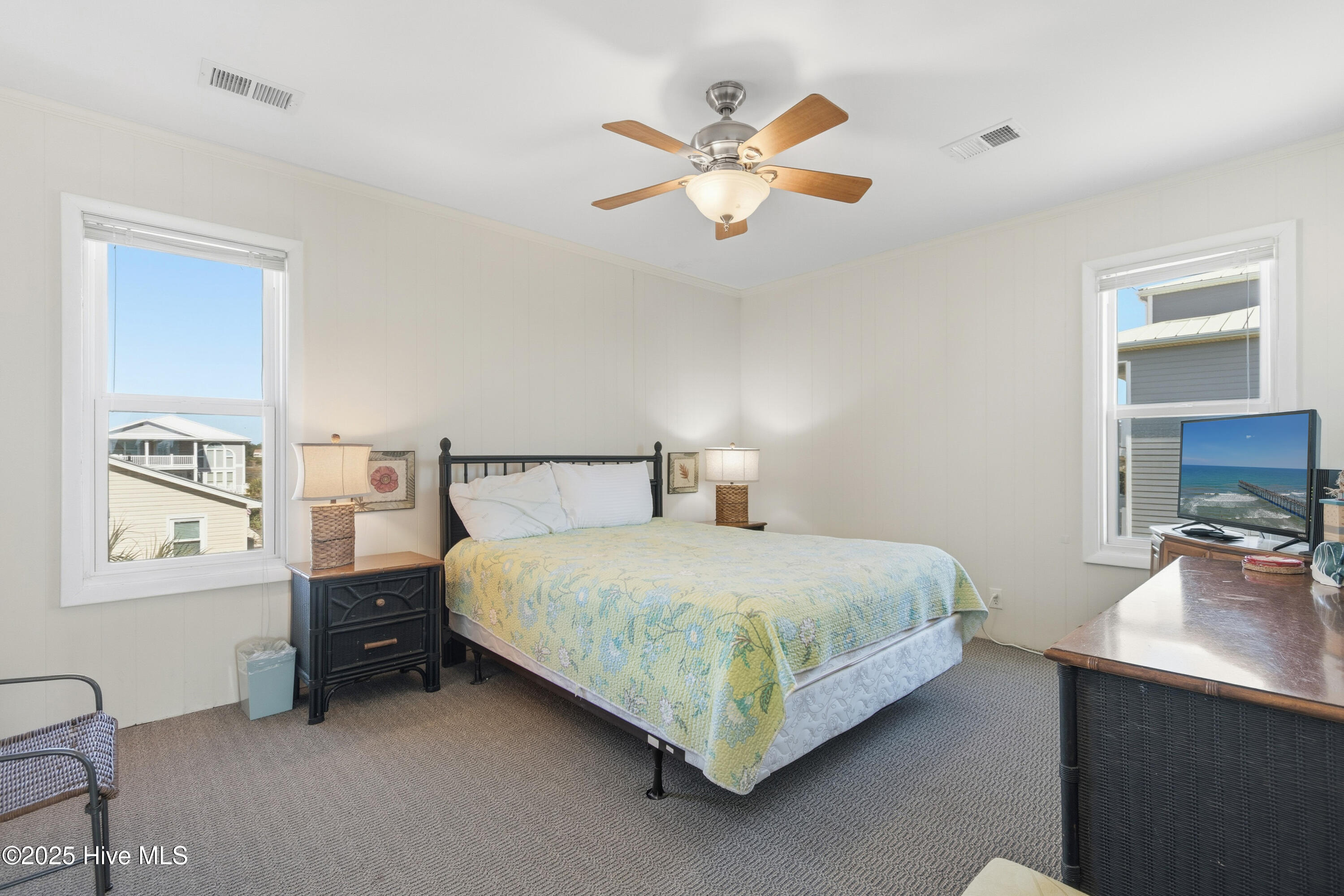 100541923 | Photo 28