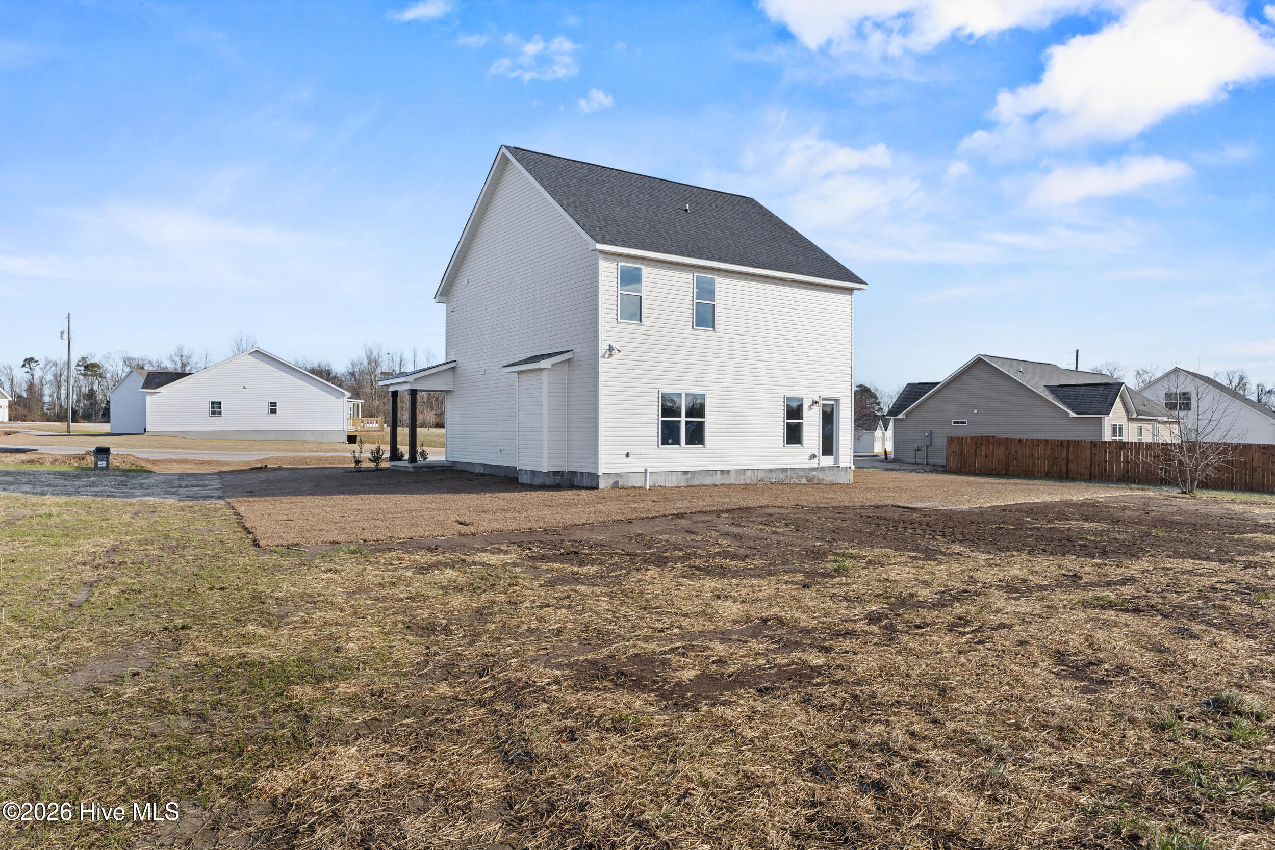 100551256 | Photo 36