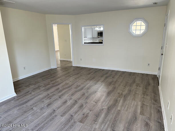 100547612 | Photo 10