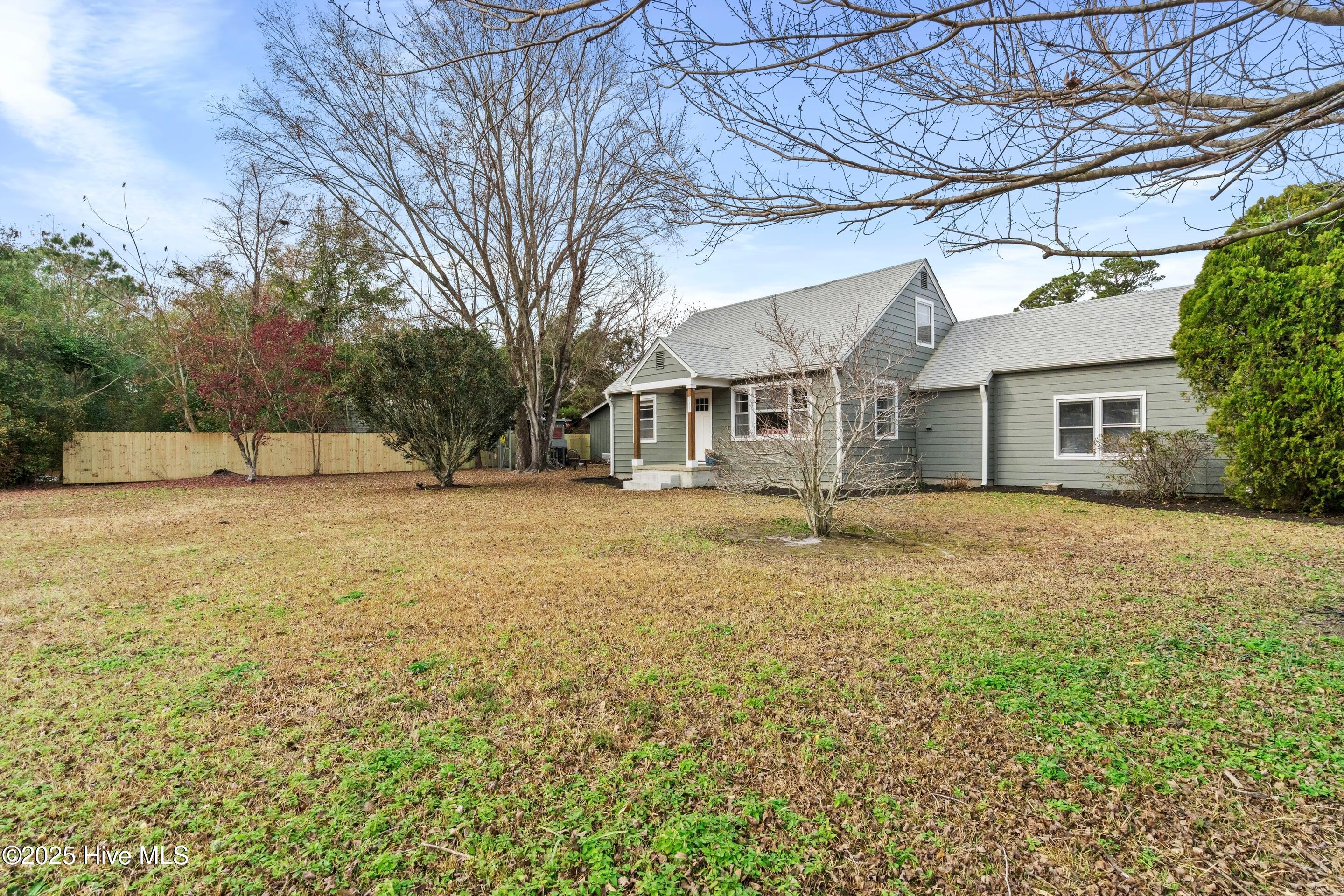 100546242 | Photo 41