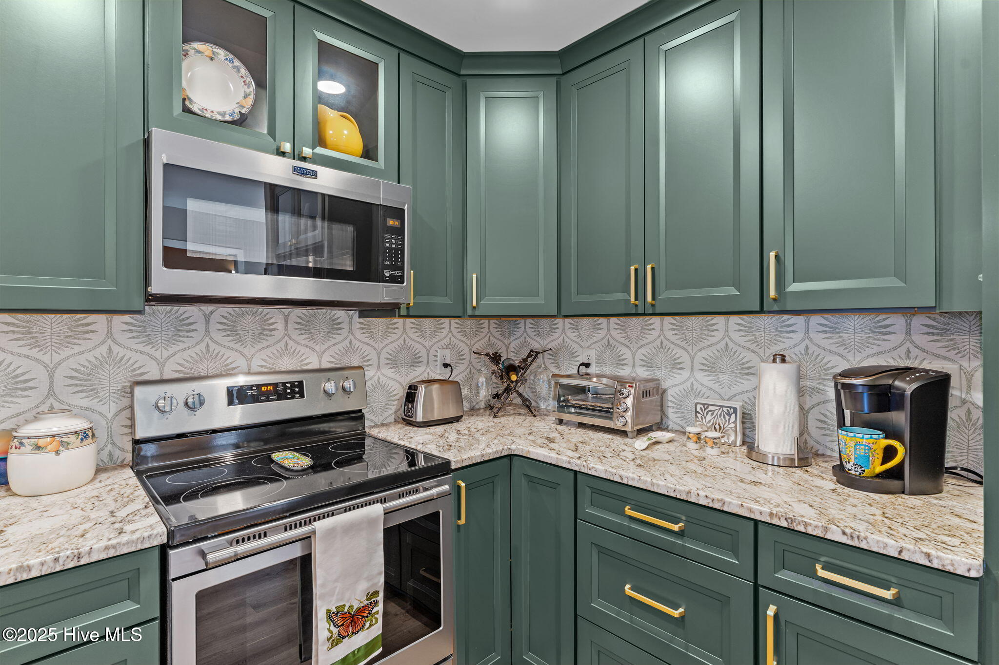 100545533 | Photo 15