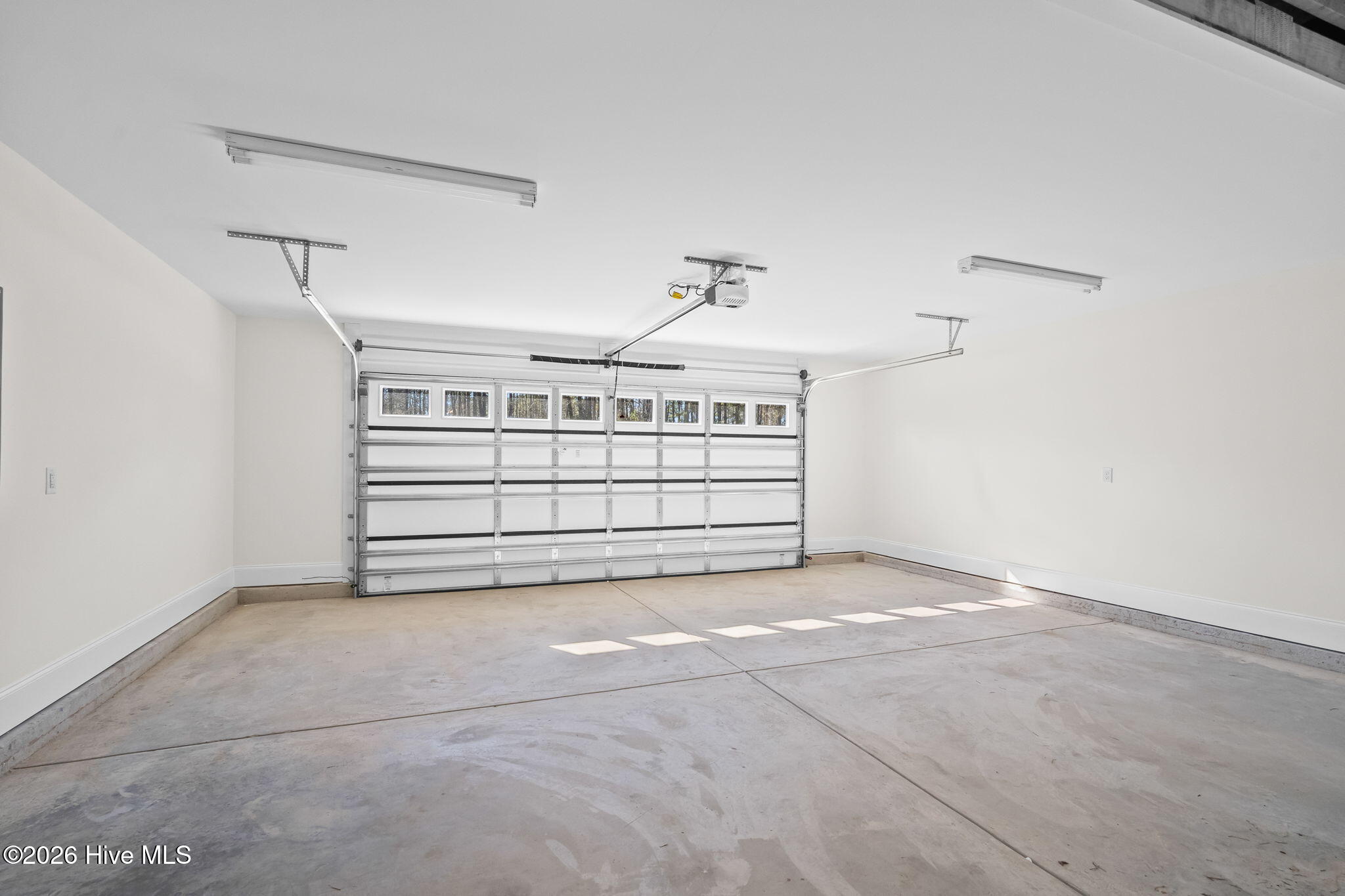 100552175 | Photo 41