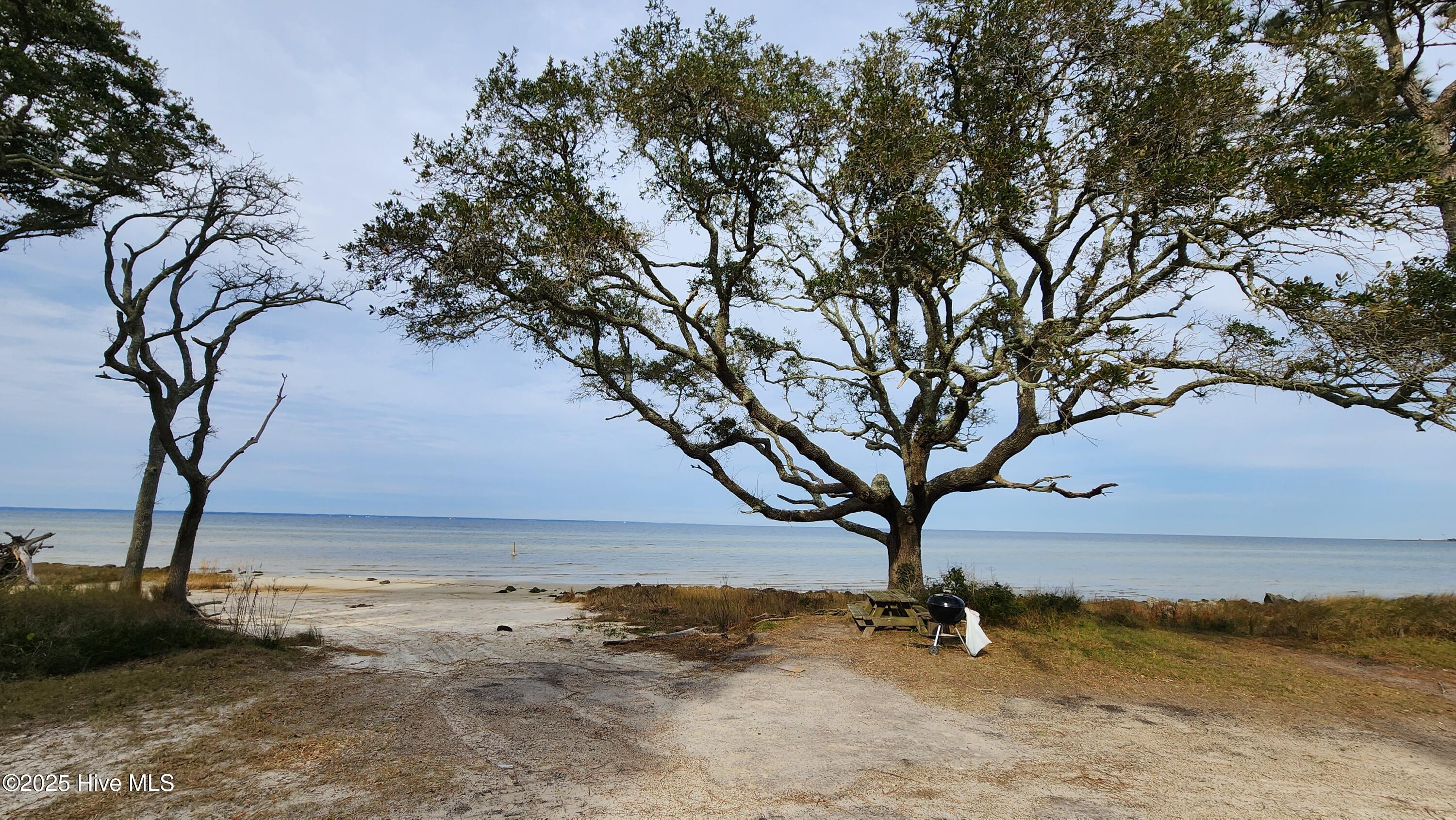 187 Pamlico Parkway, Beaufort, NC, 28516