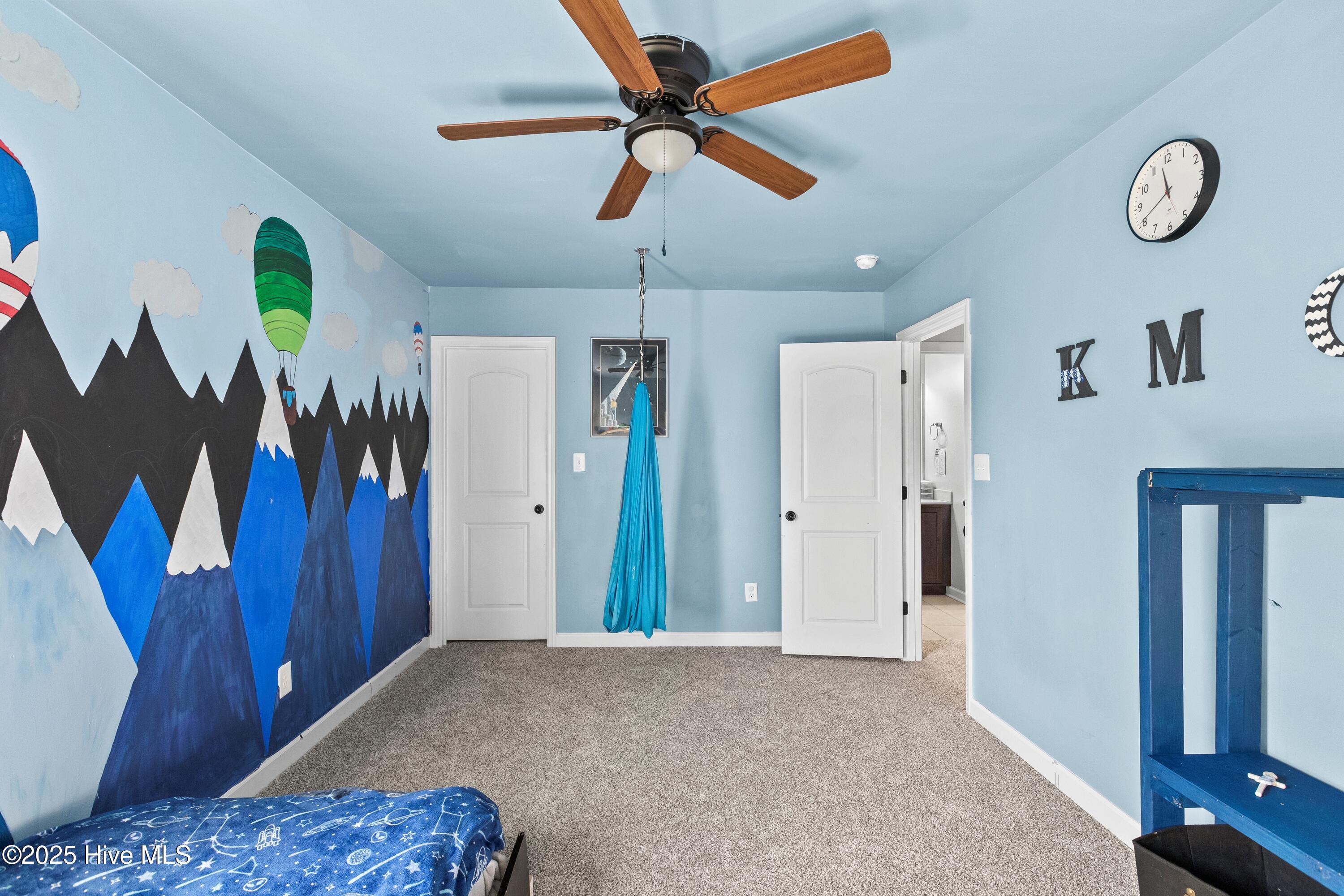 100545140 | Photo 33