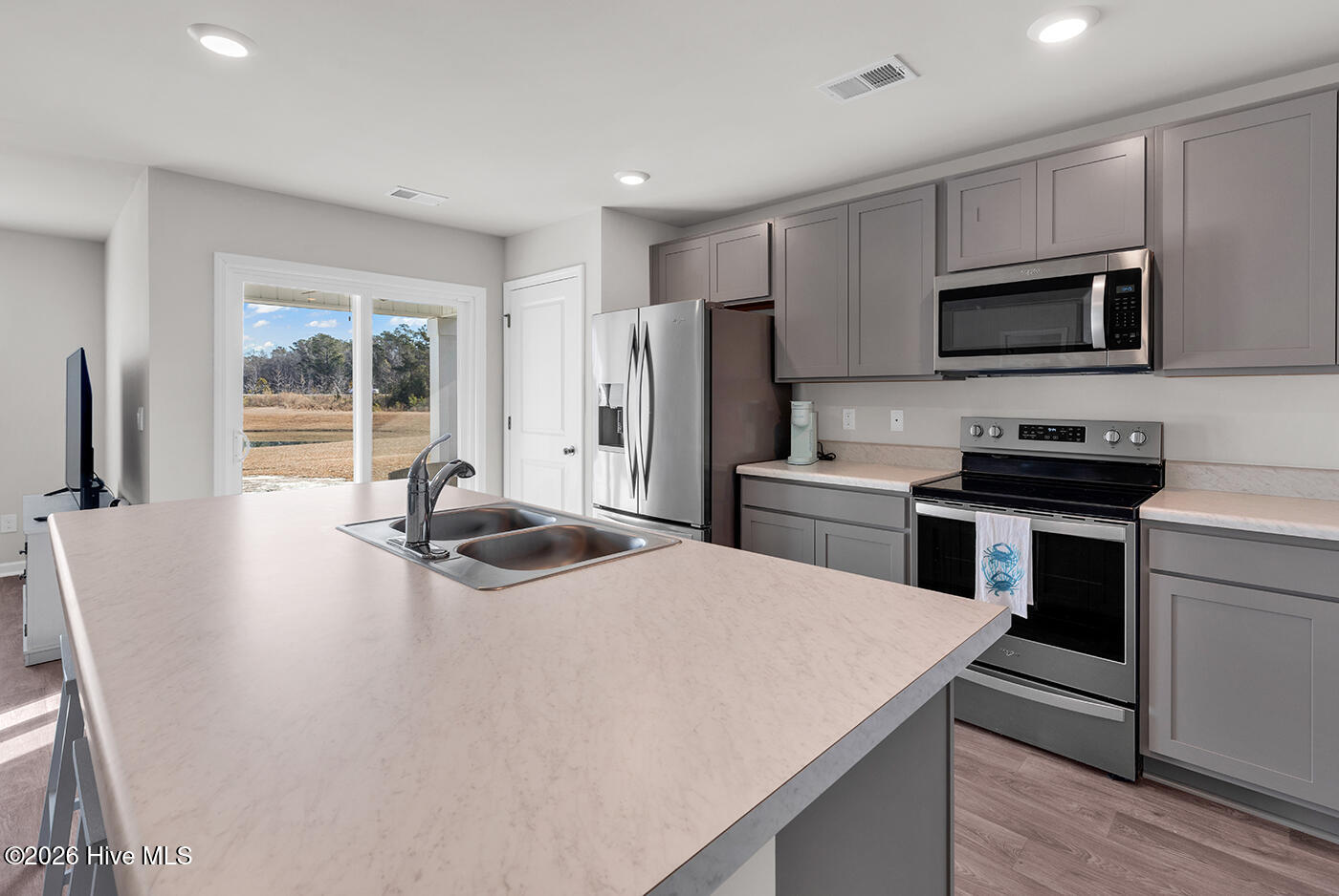 100554771 | Photo 15