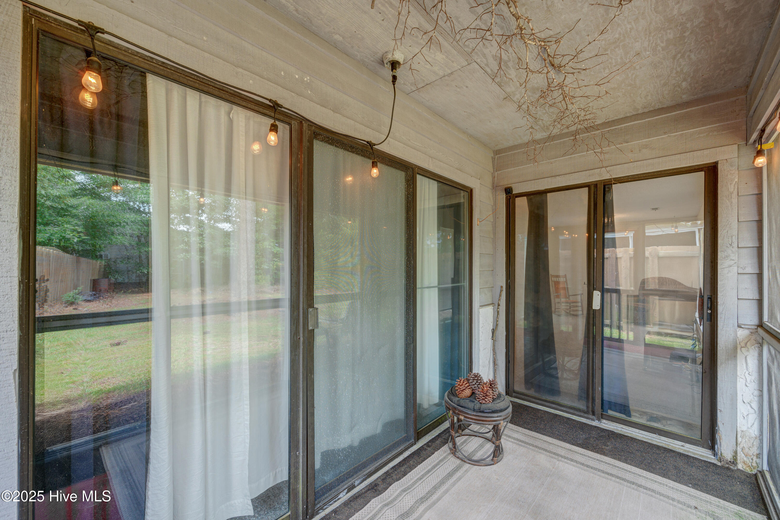 100524399 | Photo 31