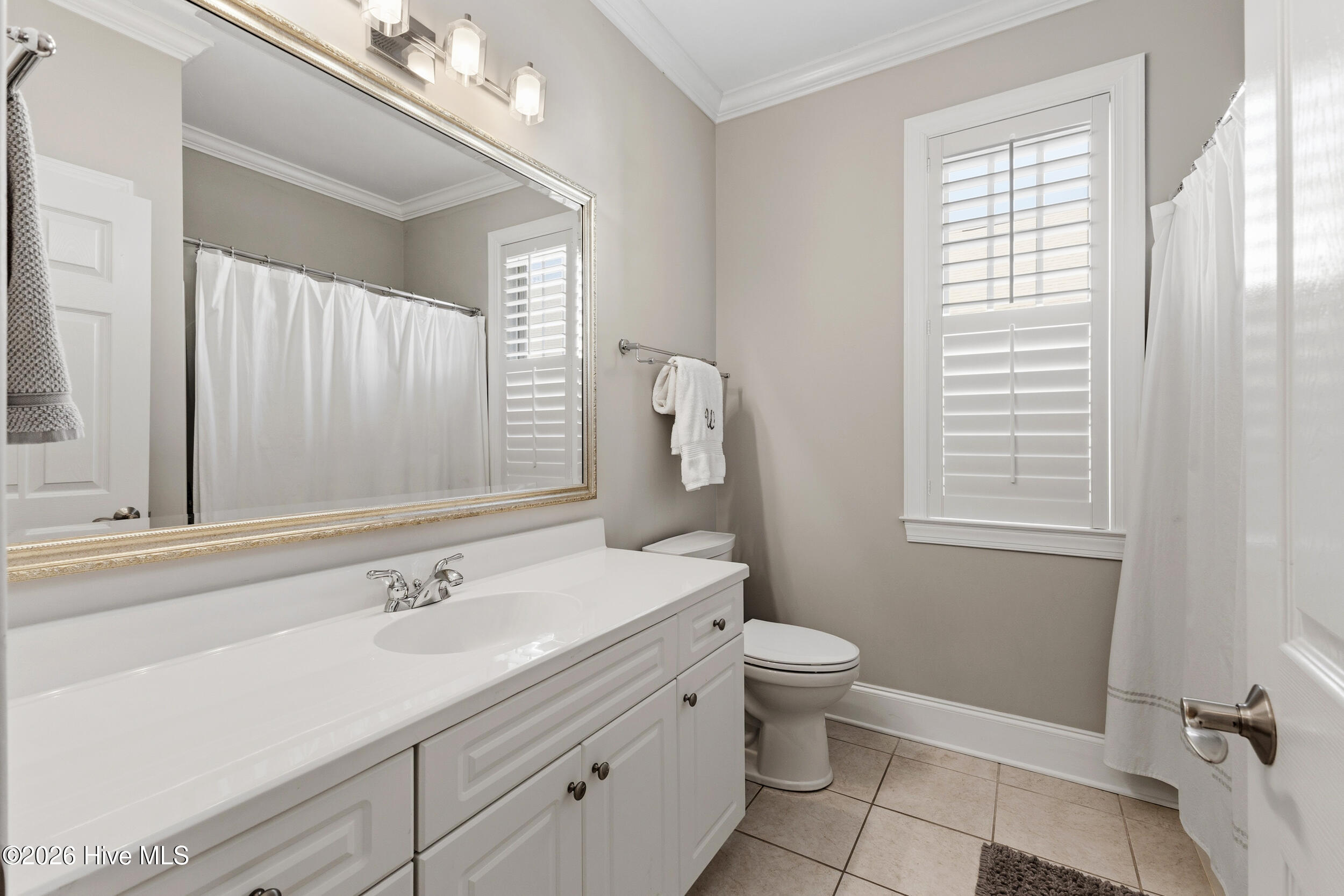 100558582 | Photo 28