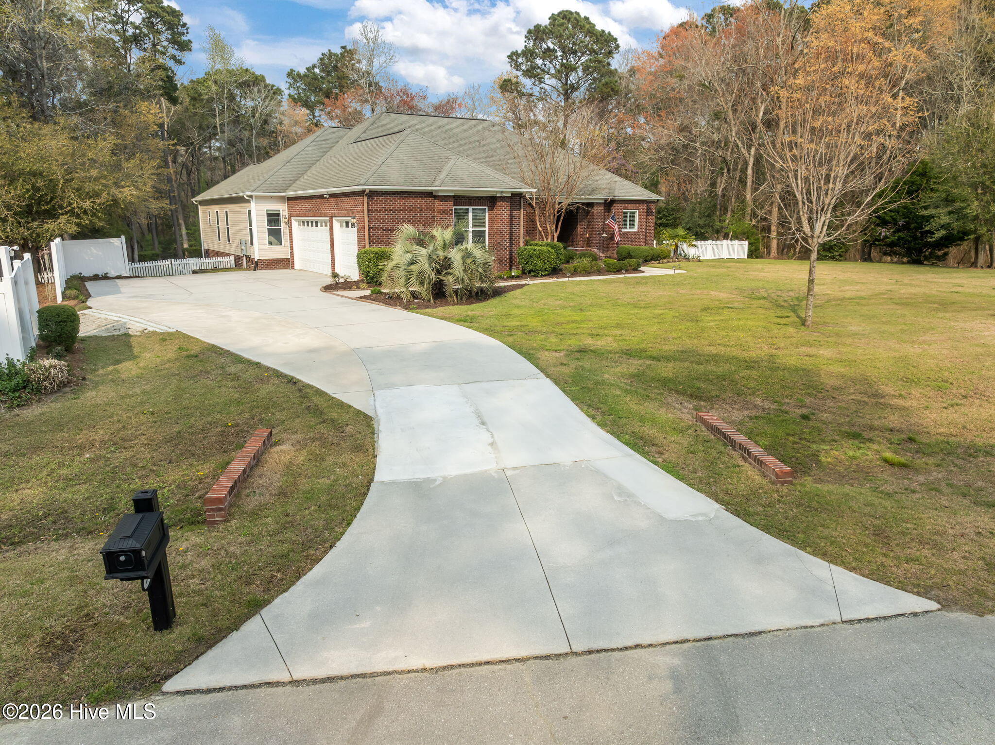 100562533 | Photo 57