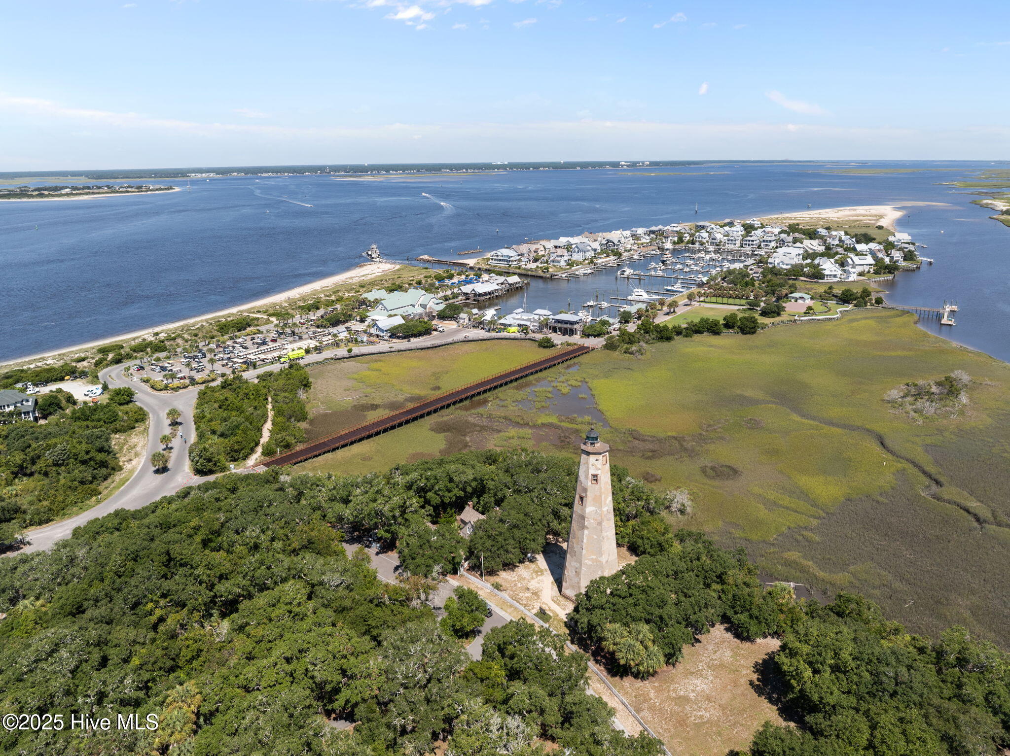 100529257 | Photo 58