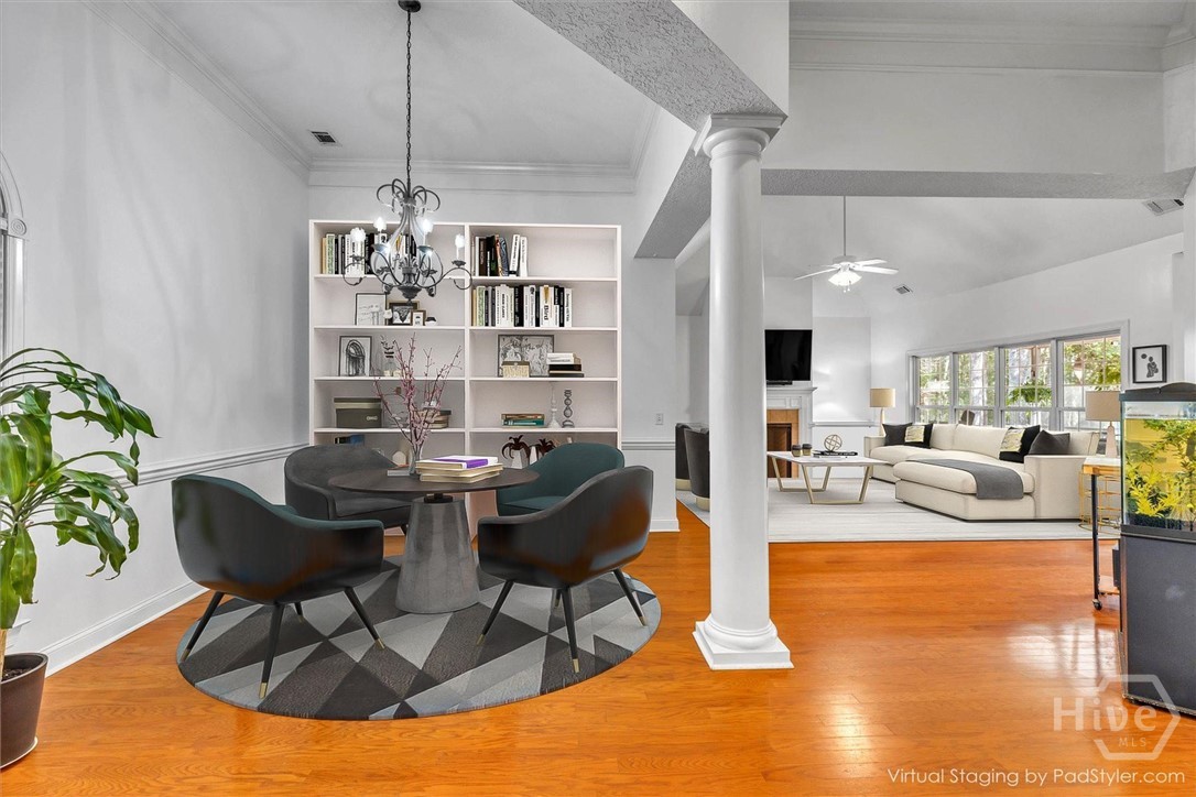 Photo has been virtually staged