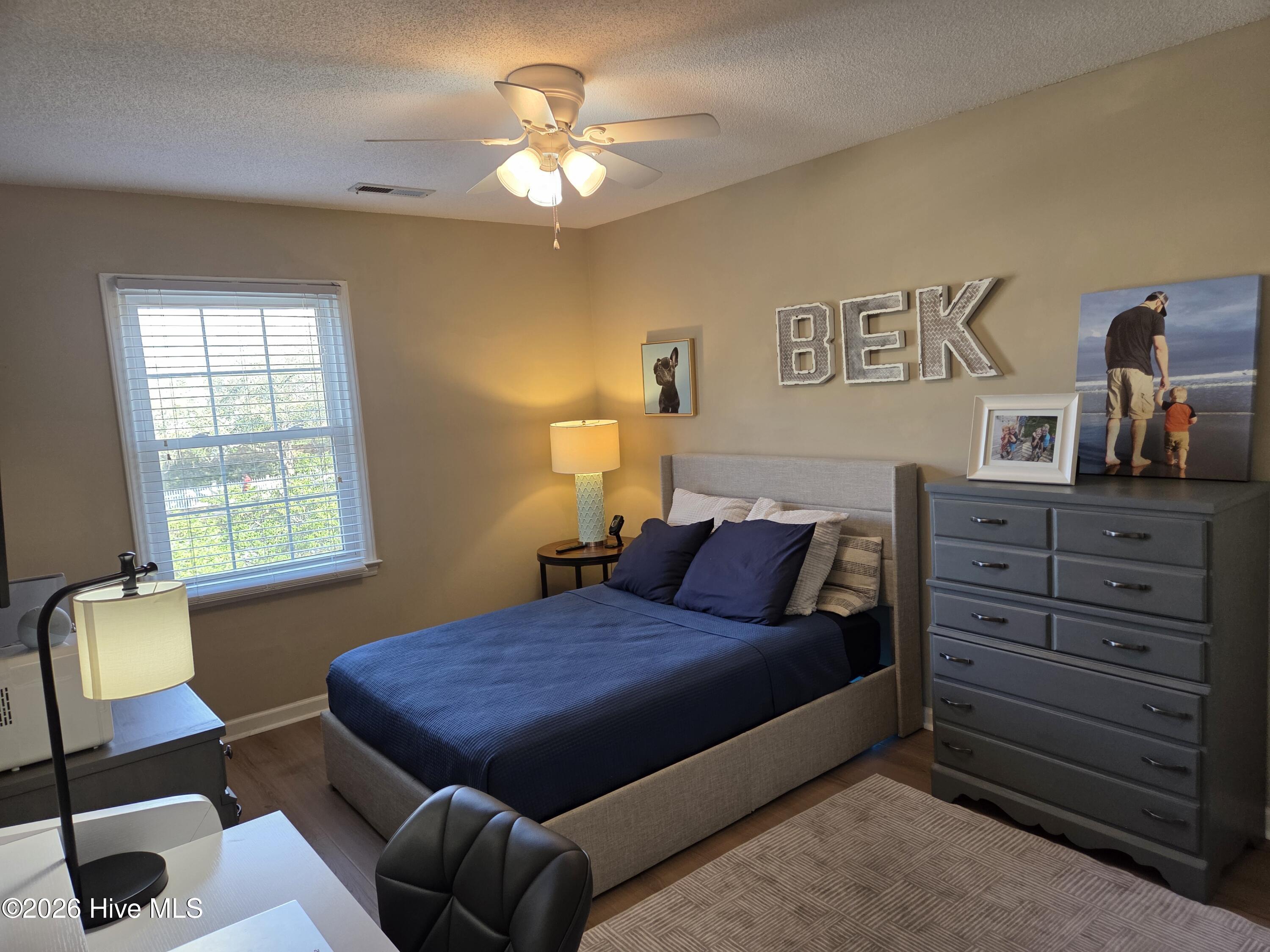 100560651 | Photo 17