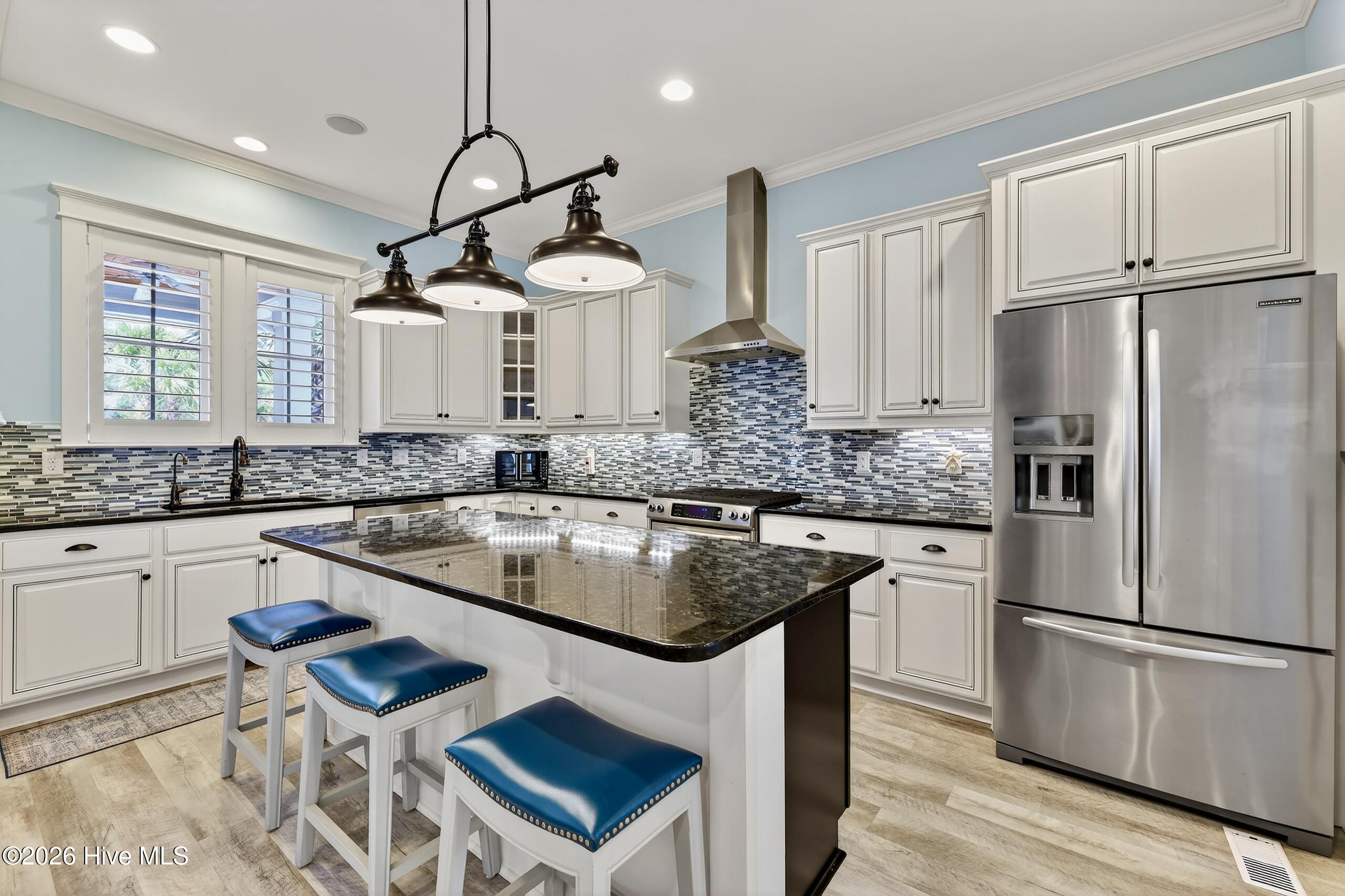 100559035 | Photo 14