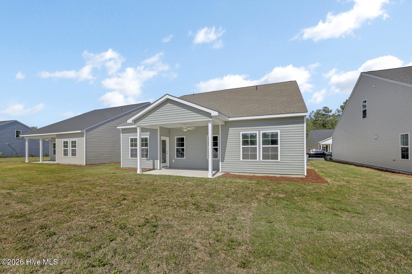 100550125 | Photo 30