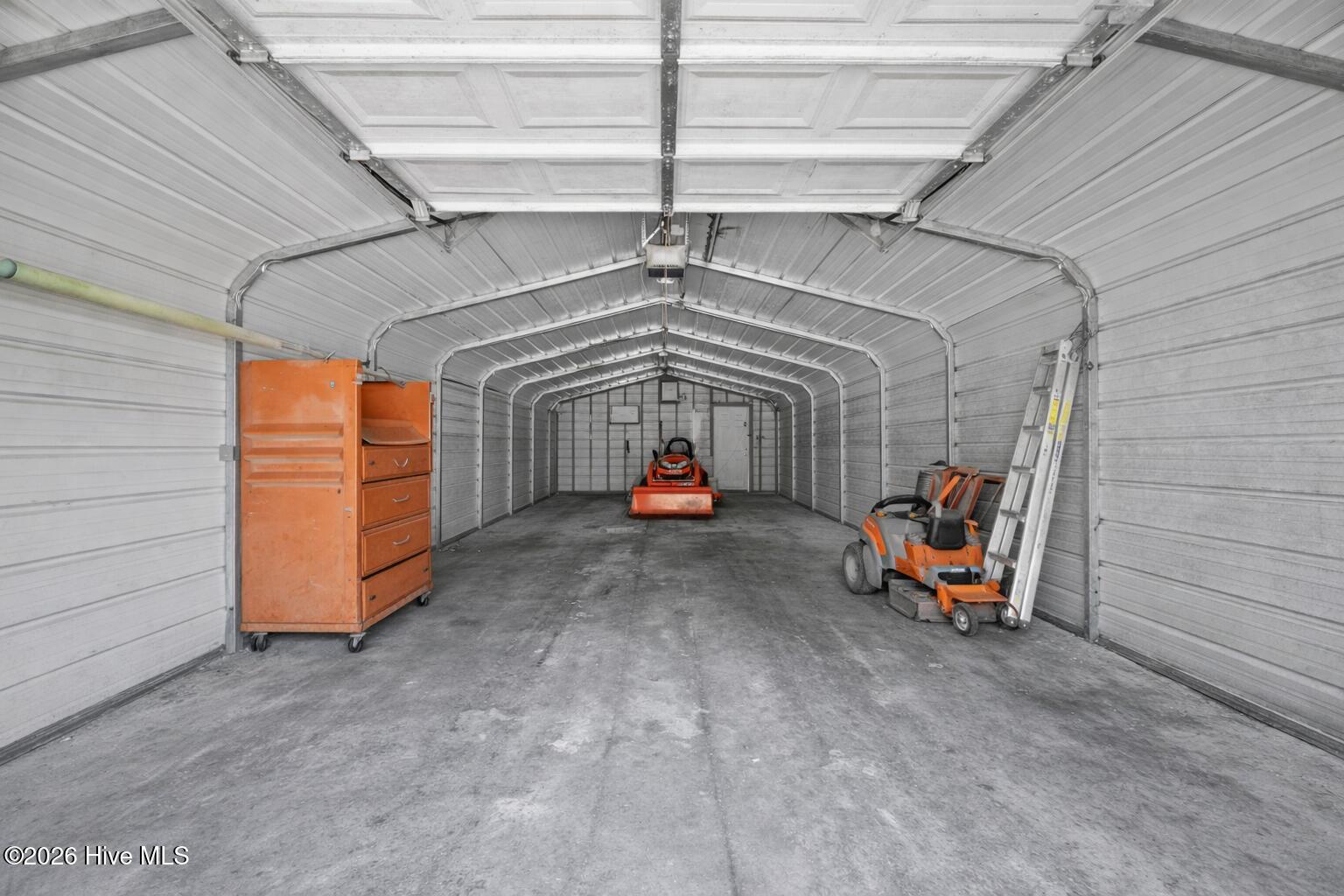 100554482 | Photo 13