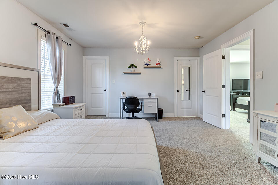 100548906 | Photo 24