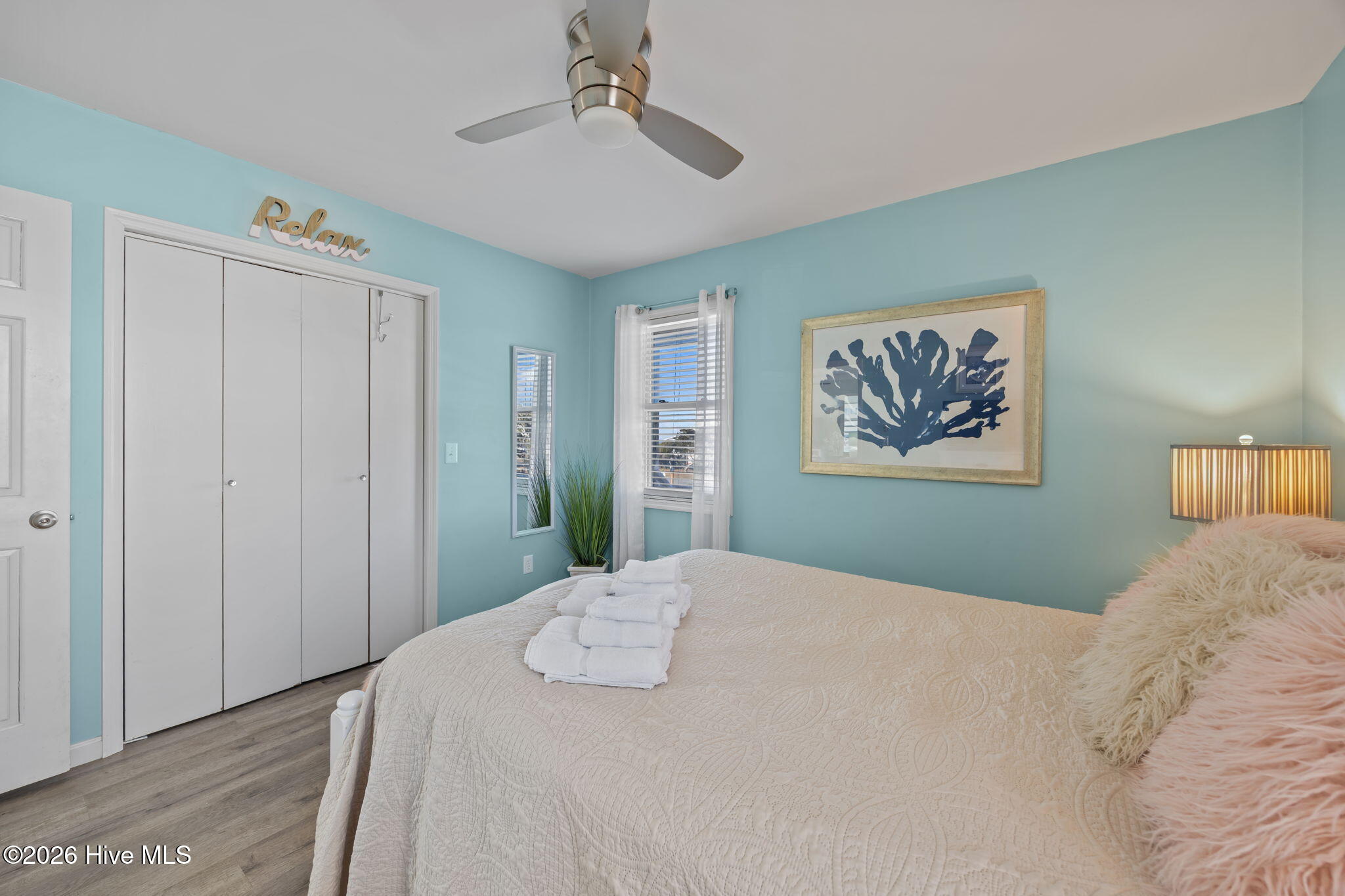 100553984 | Photo 35