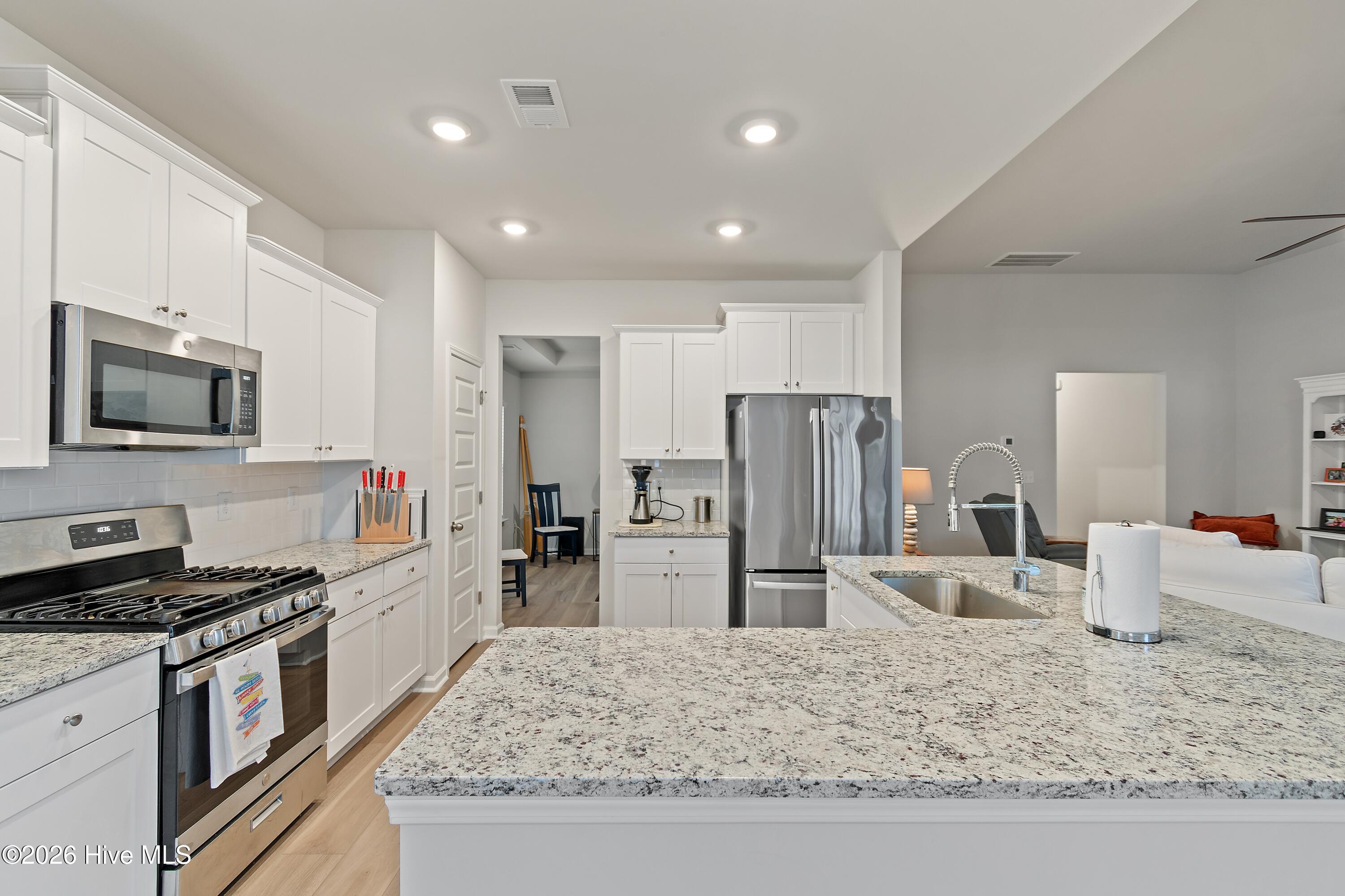 100555665 | Photo 10